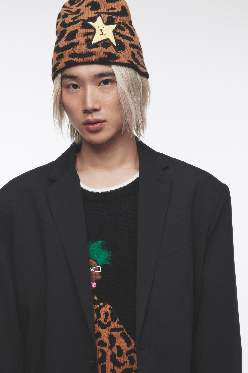 Шапка вязаная с принтом и нашивкой - цвет мультиколор - 7