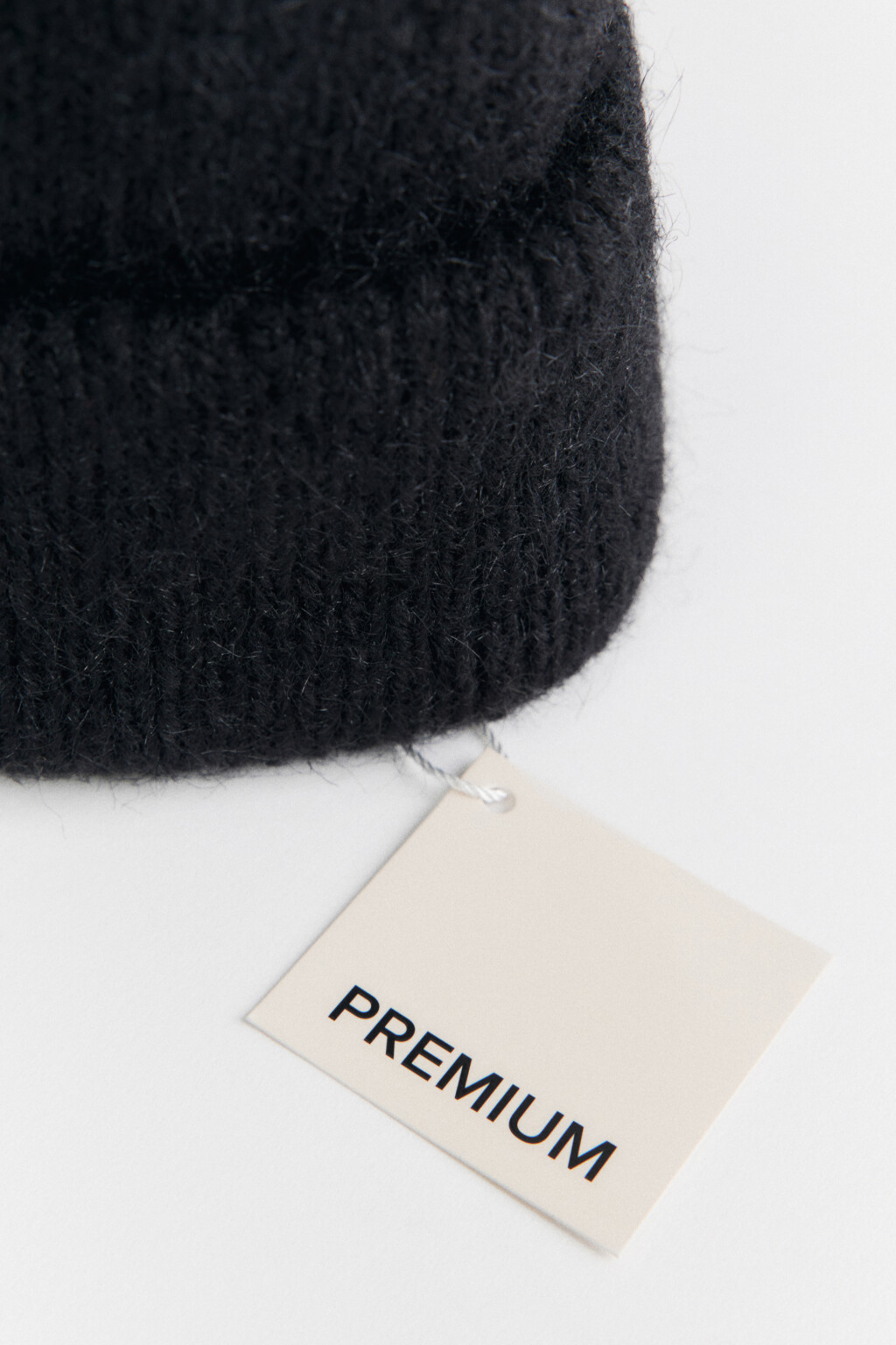 Шапка-бини вязаная в рубчик - цвет черный - 4