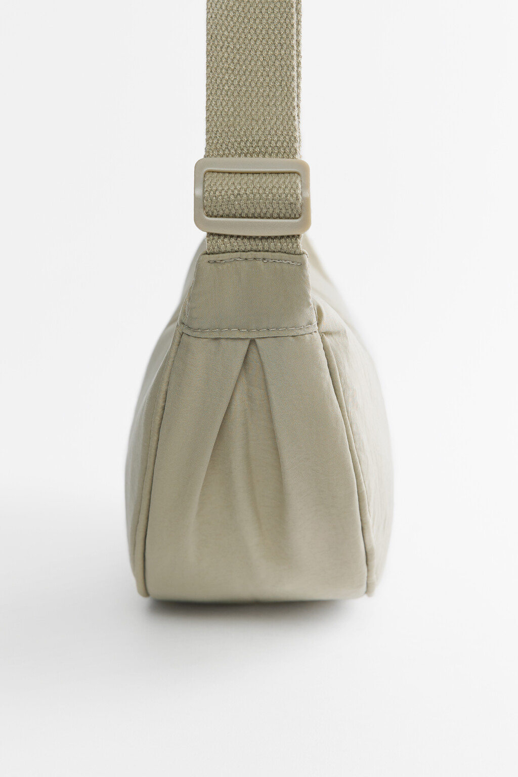 Сумка-бананка поясная из плащевой ткани - цвет зеленый - 3