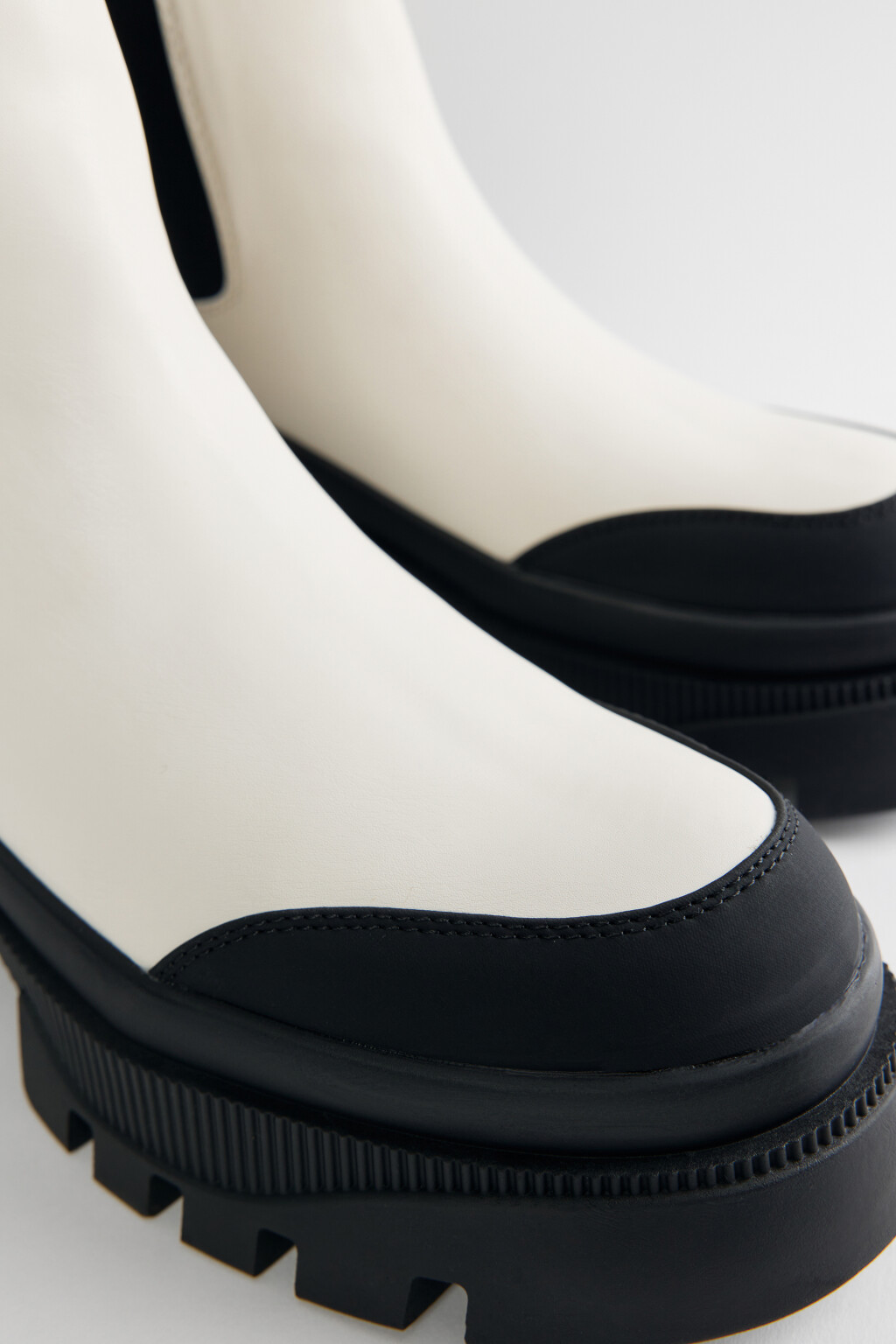 Ботинки-челси на платформе с каблуком - цвет бежевый - 5