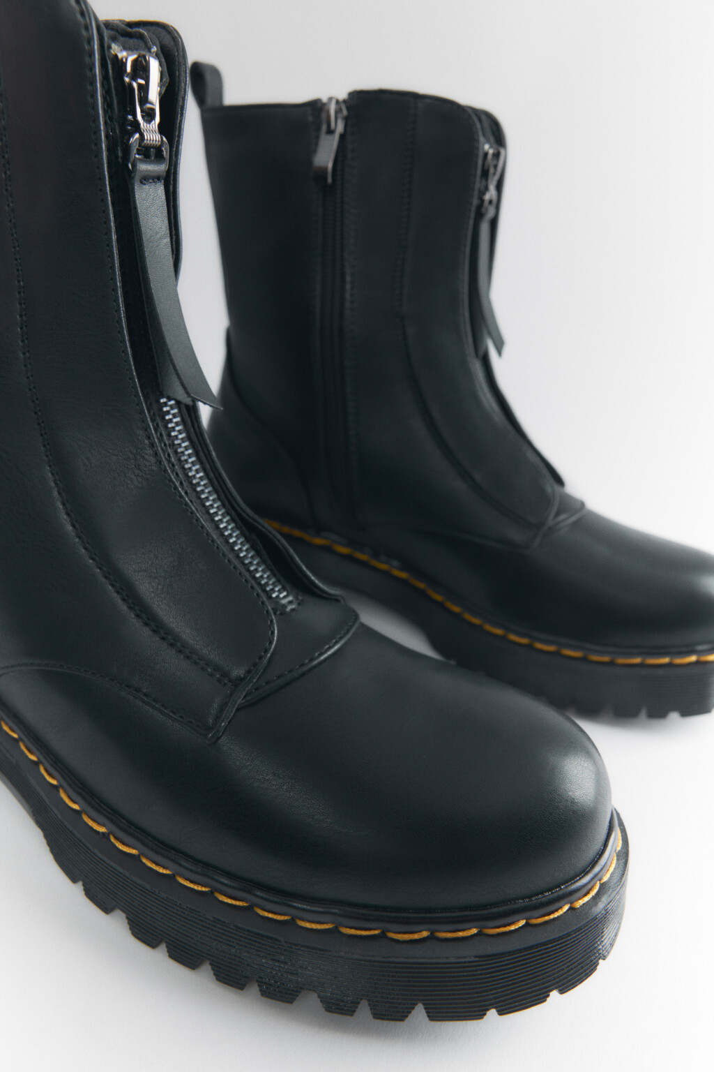 Ботинки на платформе с молнией - цвет черный - 7