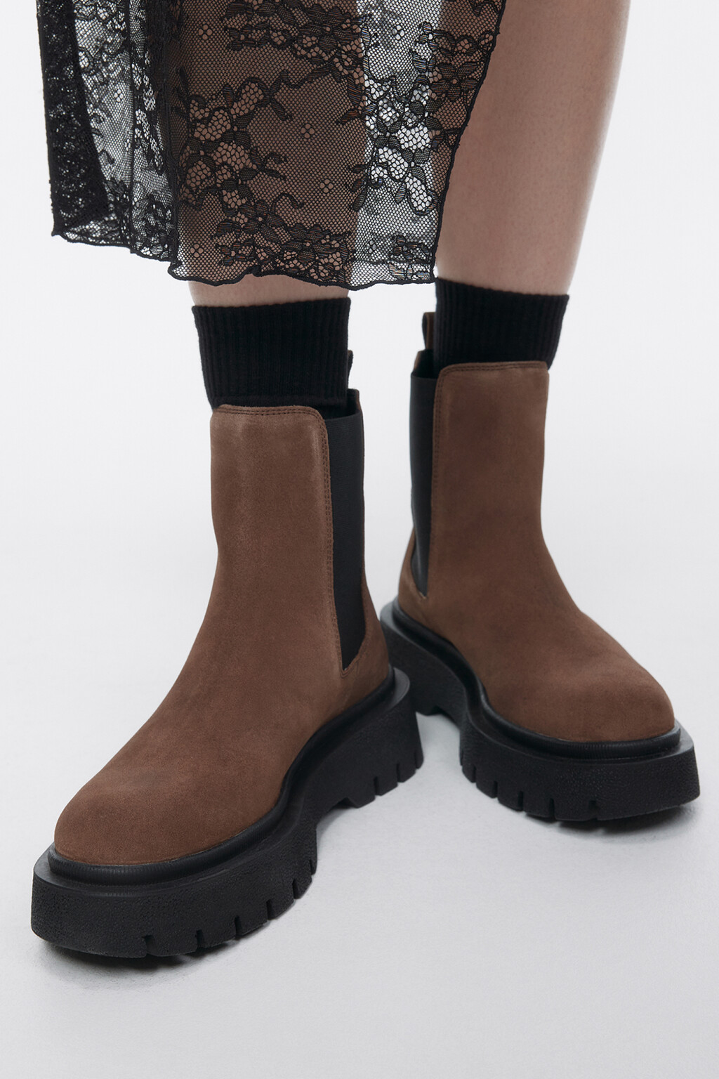 Ботинки-челси из натуральной замши - цвет коричневый - 2