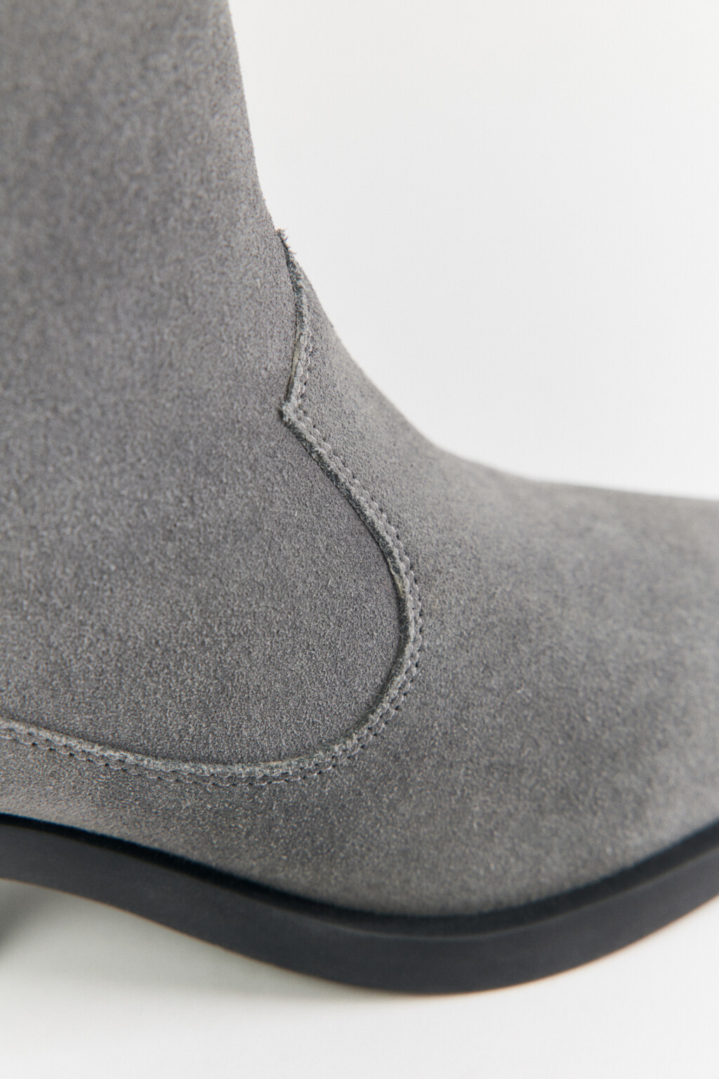 Ботинки-казаки из натуральной замши - цвет серый - 7
