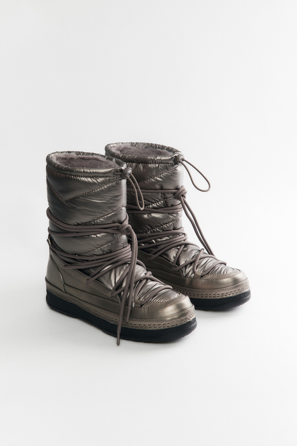 Ботинки-дутики утепленные с декоративной шнуровкой - цвет бежевый - 4