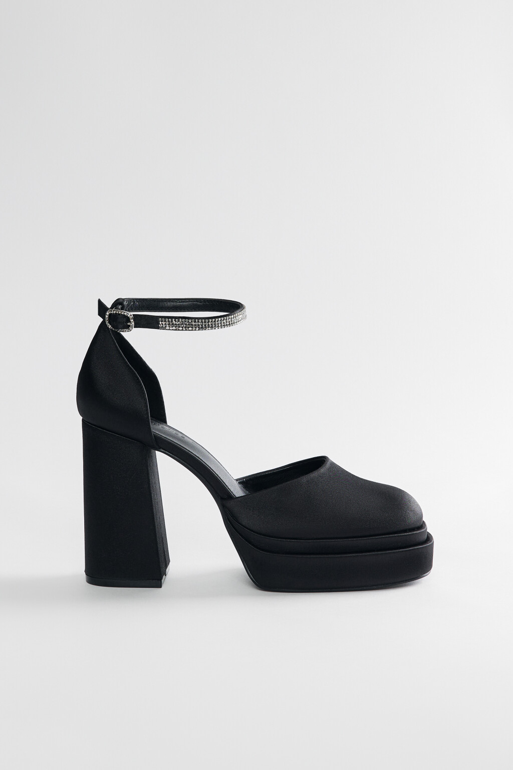 Туфли на платформе атласные со стразами - цвет черный - 4