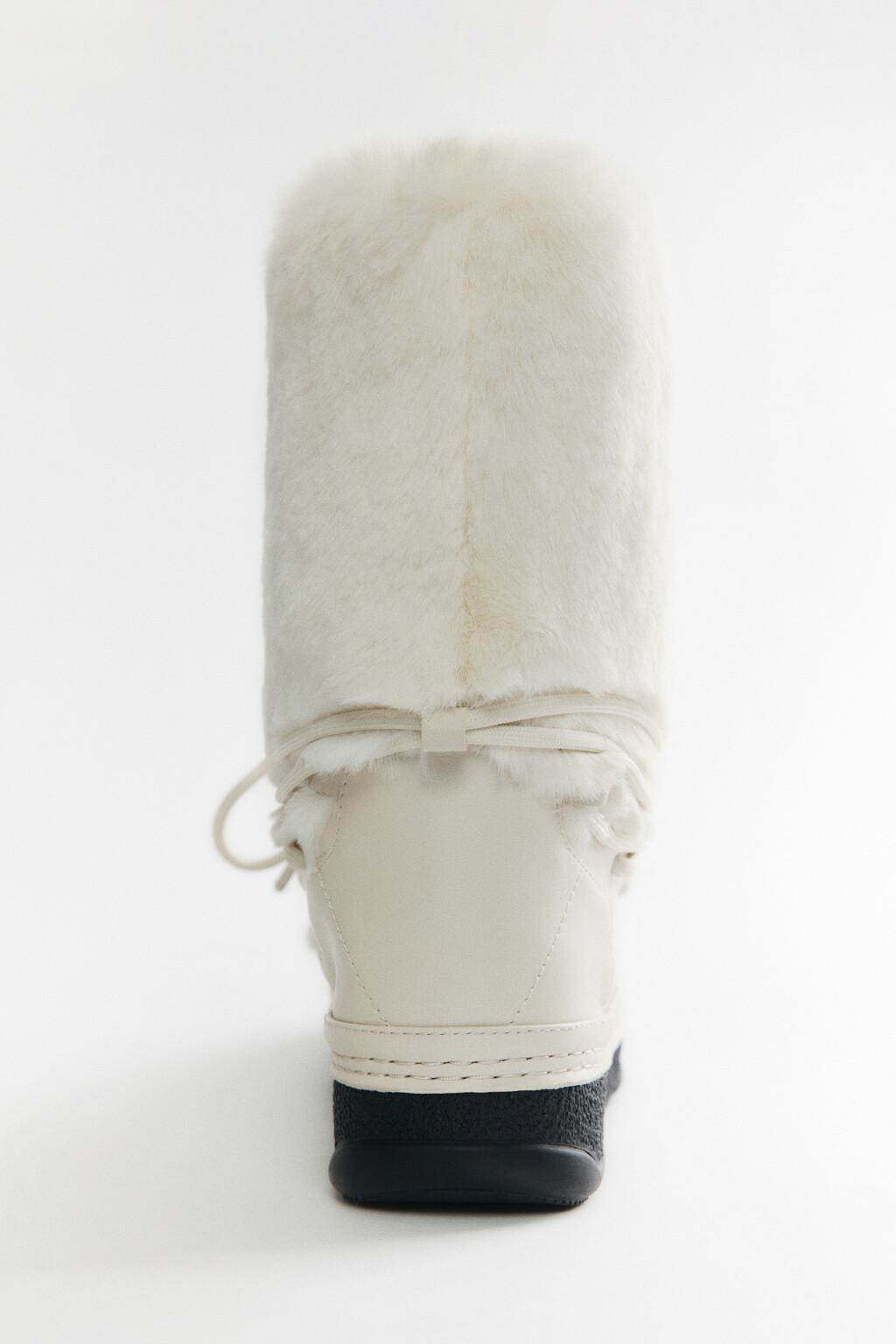 Ботинки-дутики из искусственного меха утепленные - цвет белый - 4