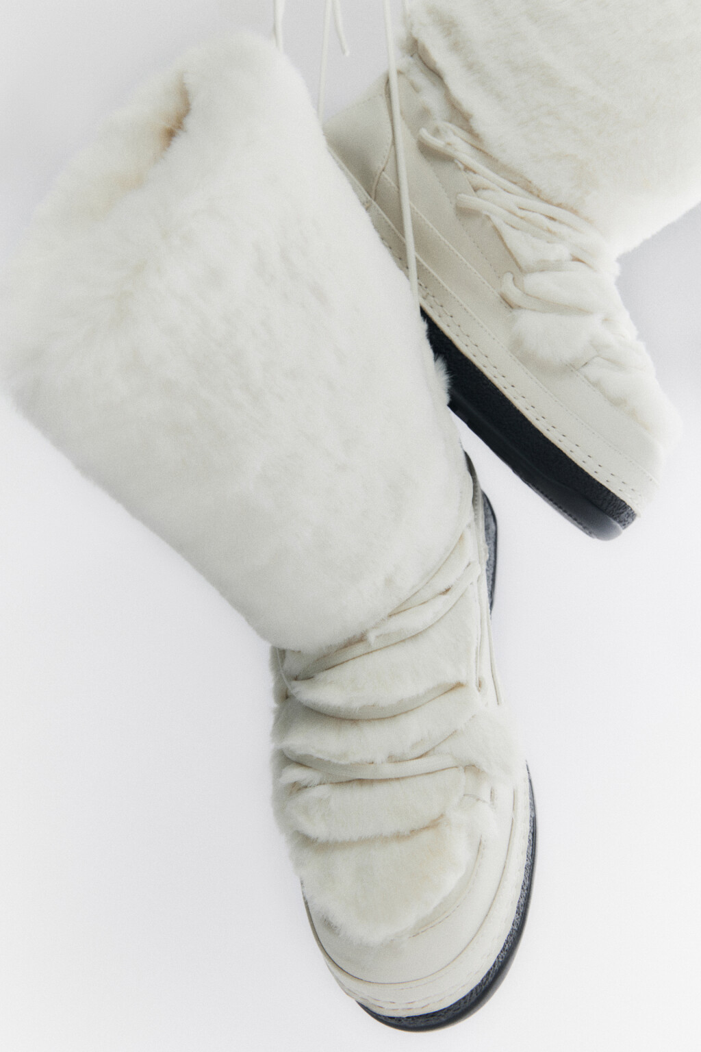 Ботинки-дутики из искусственного меха утепленные - цвет белый - 6