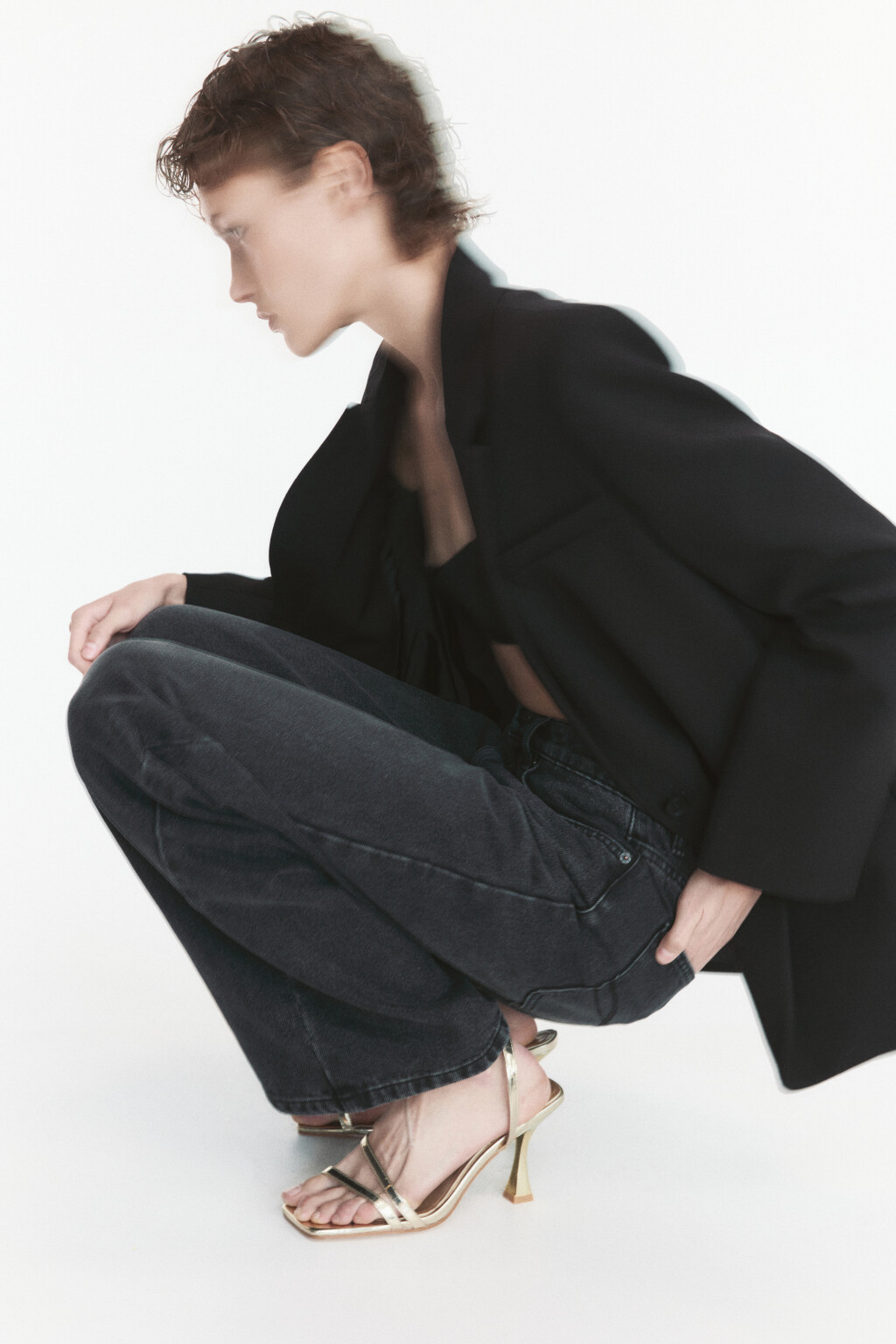 Босоножки на каблуке зеркальные - цвет желтый - 1