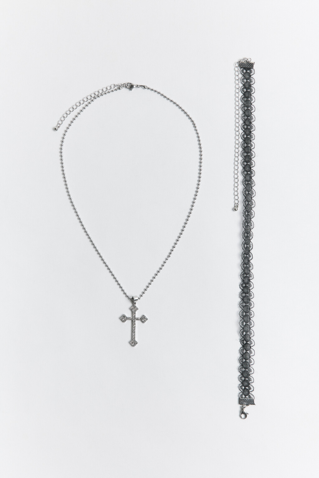 Набор из чокера и цепочки с подвеской - цвет серый - 1