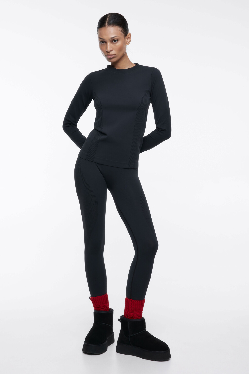 Лонгслив спортивный облегающий с термозащитой - цвет черный - 5