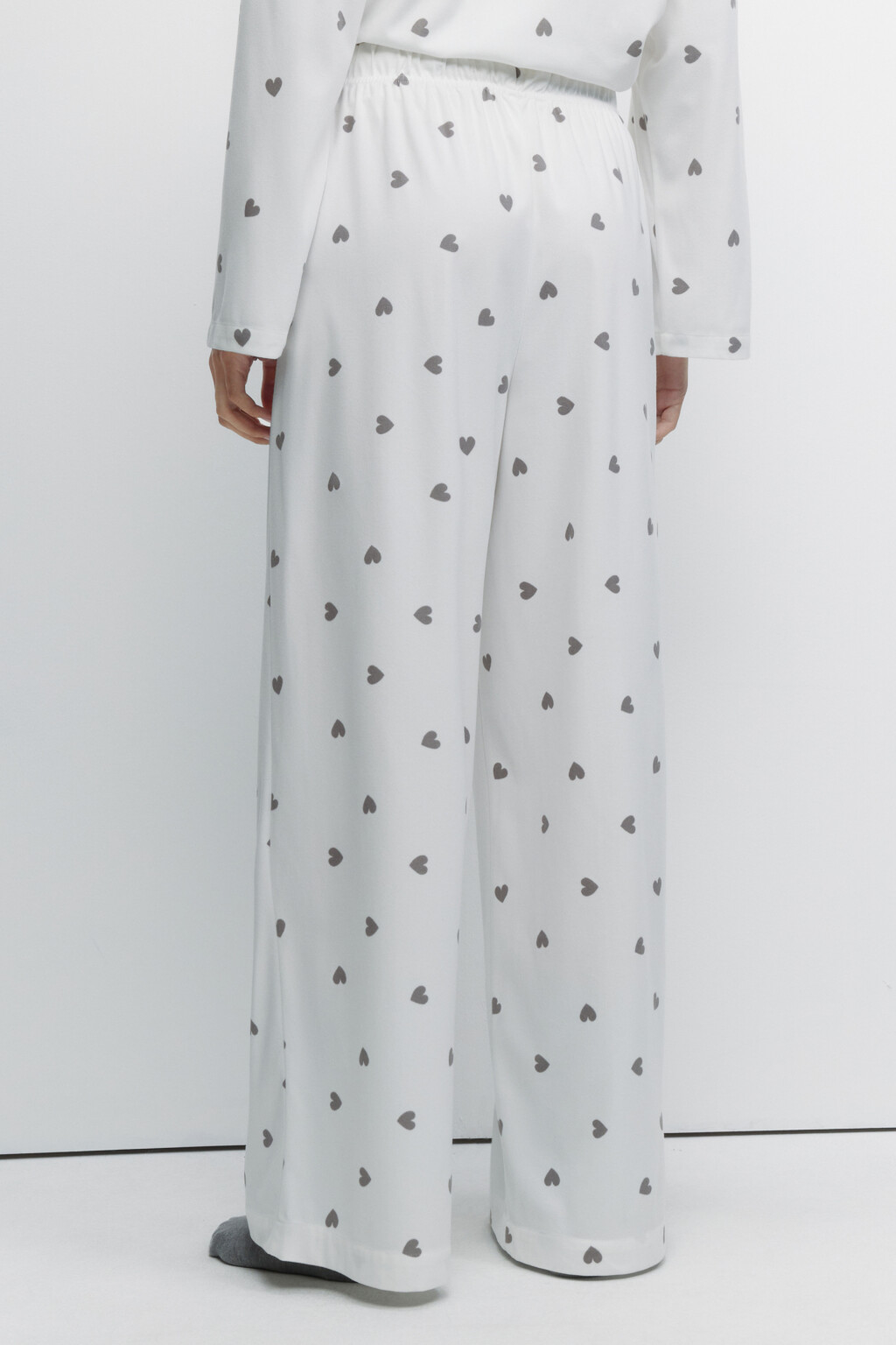 Брюки домашние широкие из мягкой ткани - цвет черный - 3