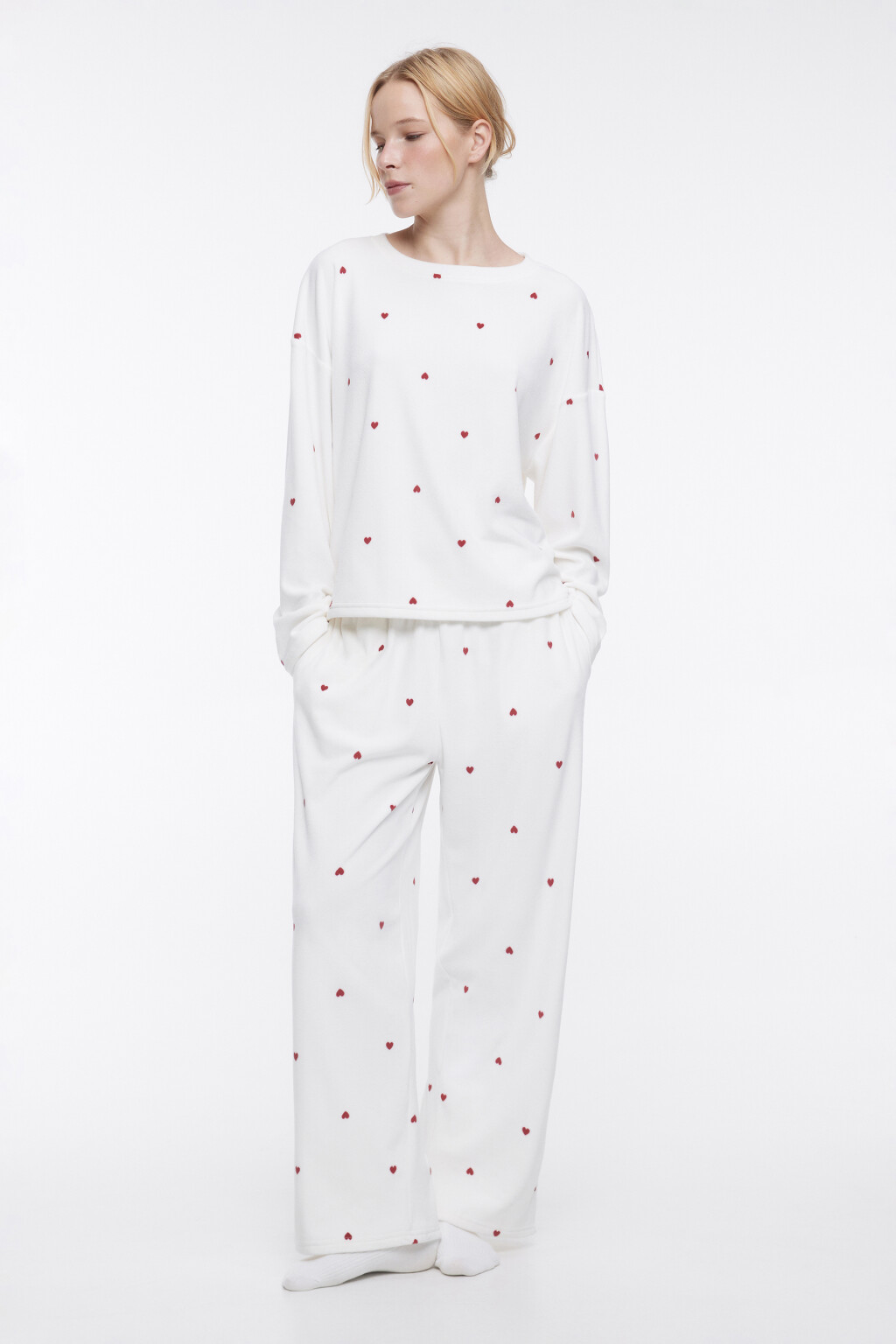 Джемпер домашний плюшевый в сердечко - цвет бежевый - 4