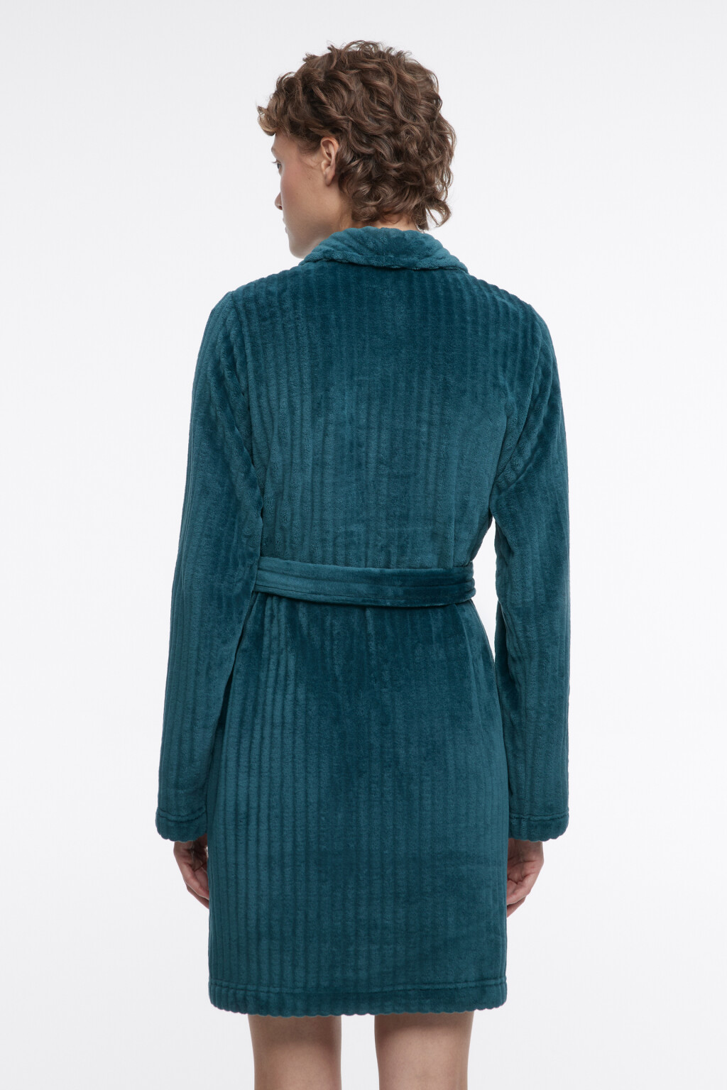 Халат с поясом домашний из мягкой велюровой ткани - цвет зеленый - 4