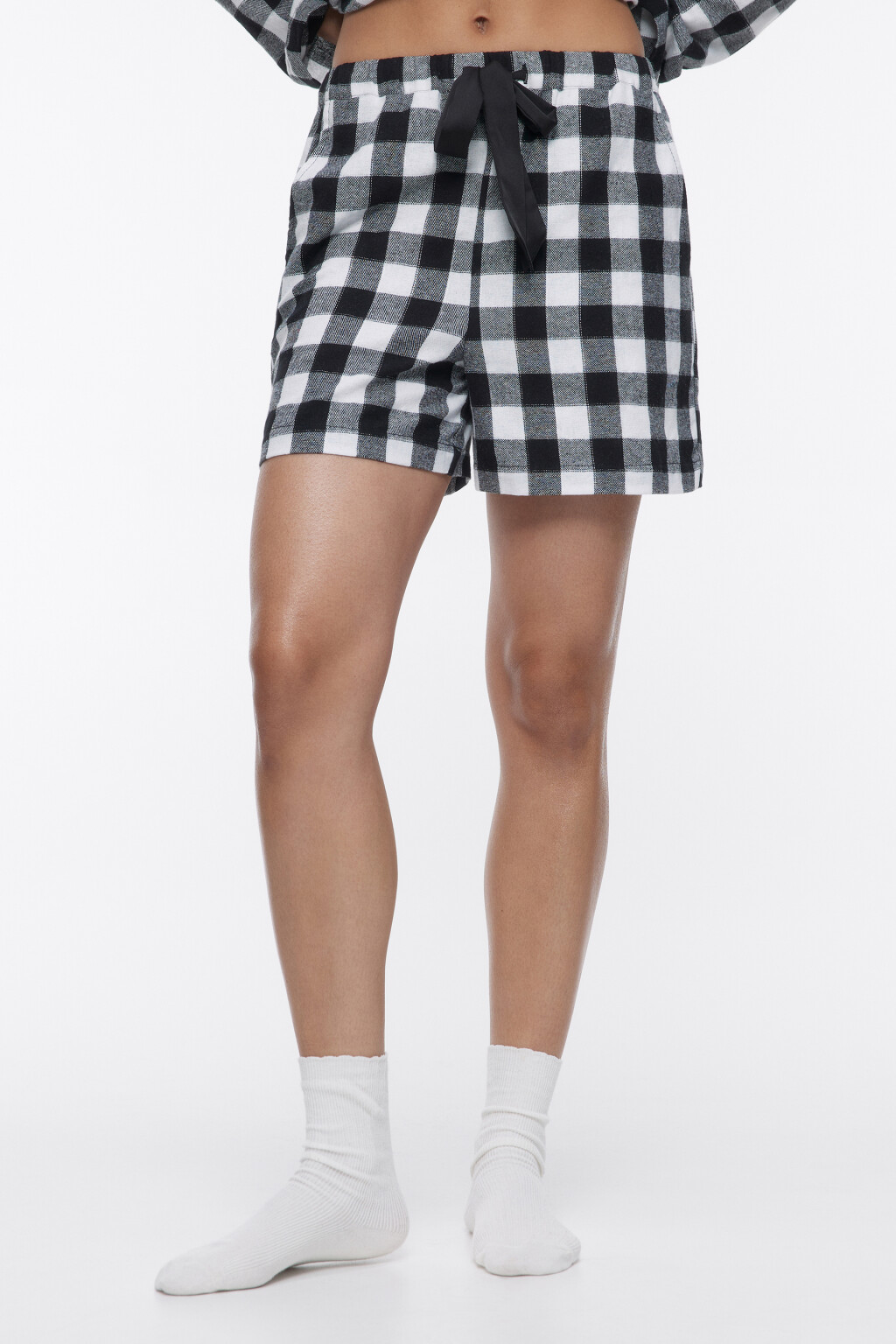 Шорты домашние клетчатые с люрексом - цвет черный - 2