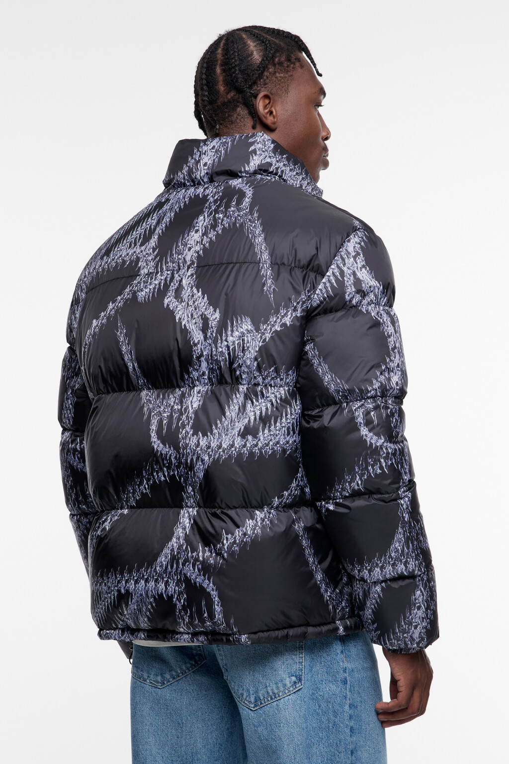 Куртка стеганая с принтом-абстракцией - цвет черный - 4