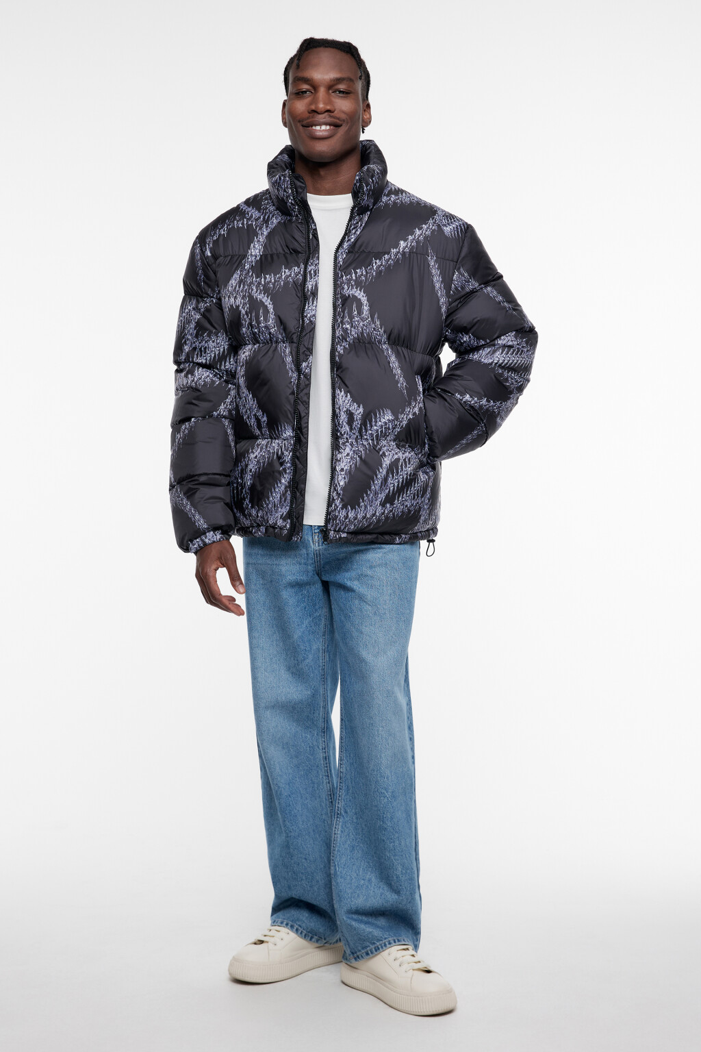 Куртка стеганая с принтом-абстракцией - цвет черный - 5
