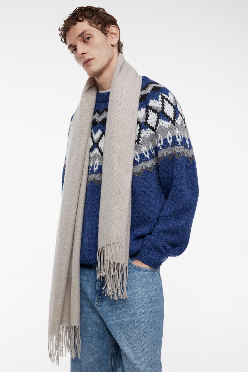 Шарф тонкий однотонный с длинной бахромой - цвет бежевый - 4