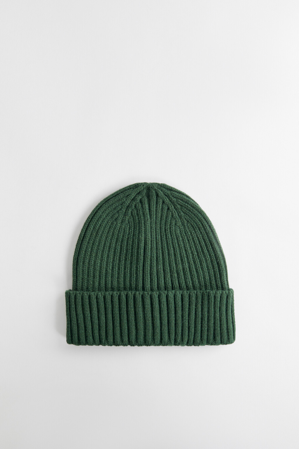 Шапка-бини вязаная однотонная в рубчик - цвет зеленый - 1
