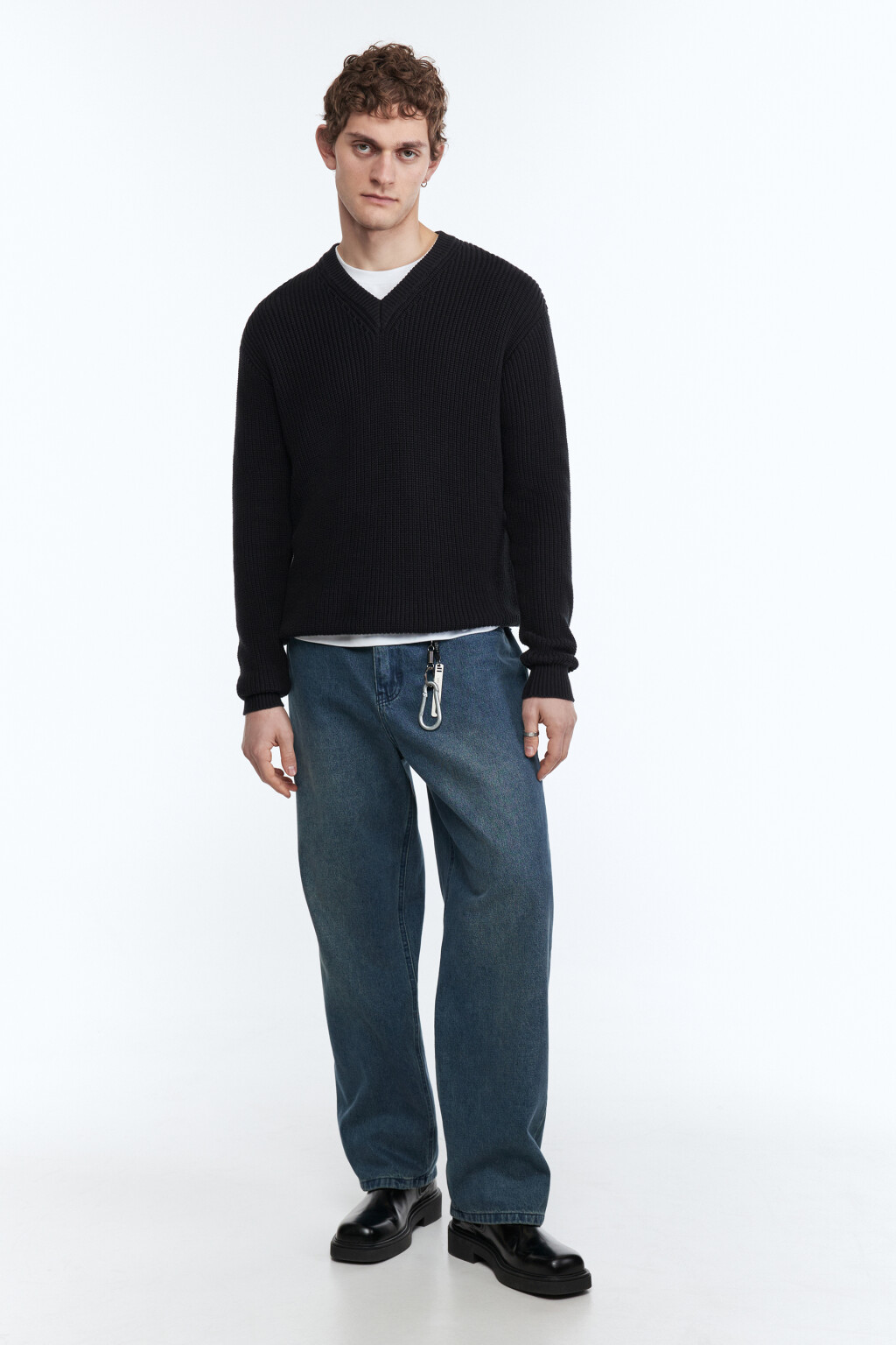 Свитер вязаный хлопковый с V-образным вырезом - цвет черный - 5