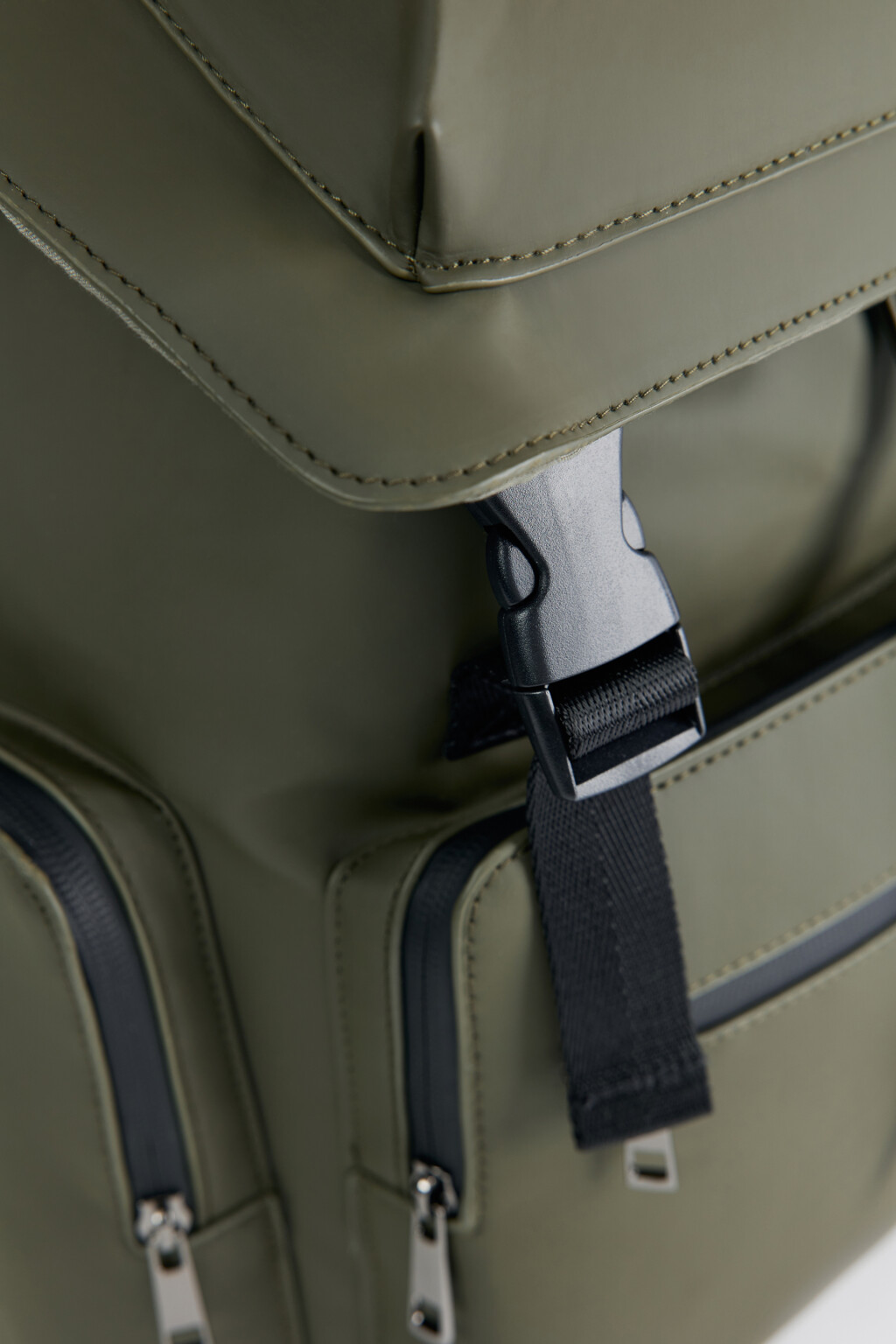 Рюкзак большой из прорезиненного материала - цвет зеленый - 4