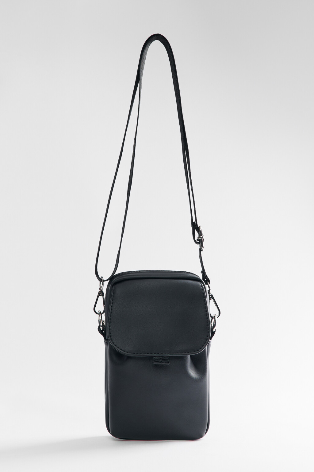 Сумка-чехол через плечо из искусственной кожи - цвет черный - 1