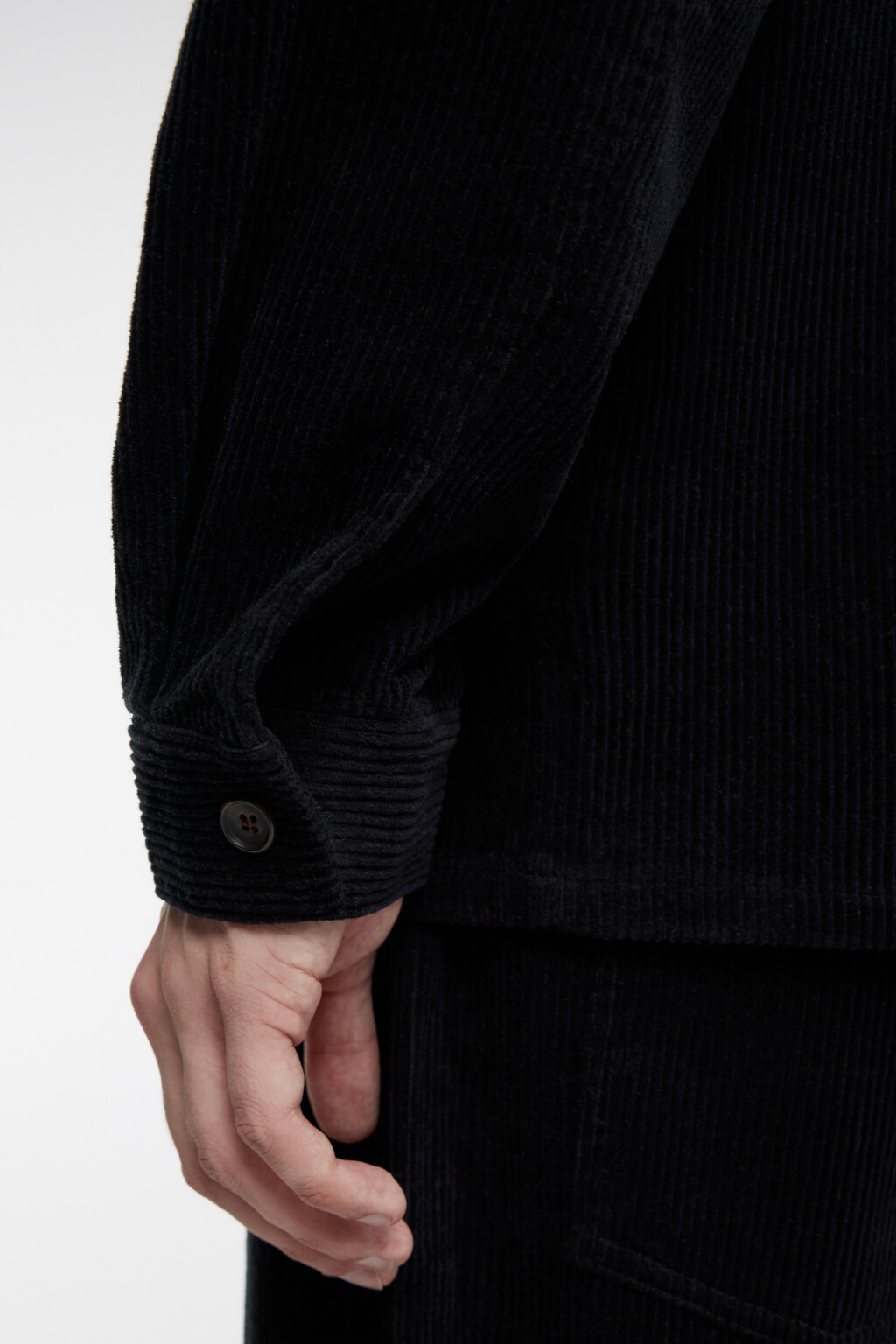 Рубашка свободная вельветовая классического кроя - цвет черный - 7