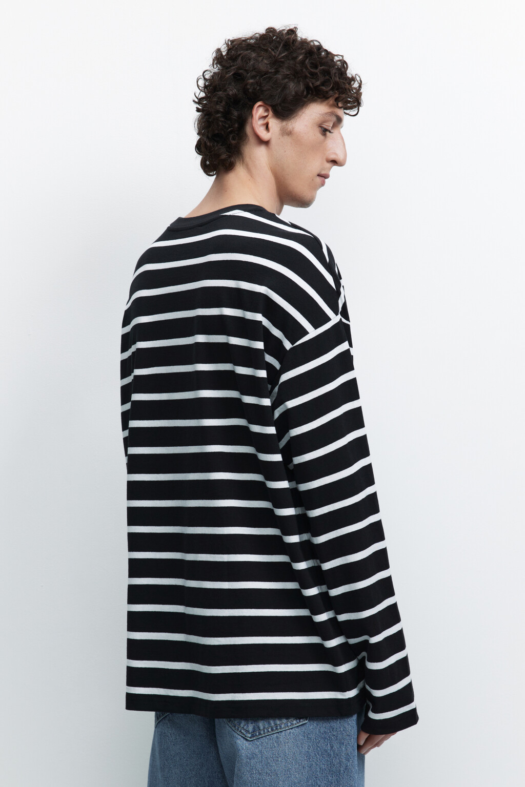 Лонгслив oversize хлопковый с принтом в полоску - цвет белый - 4