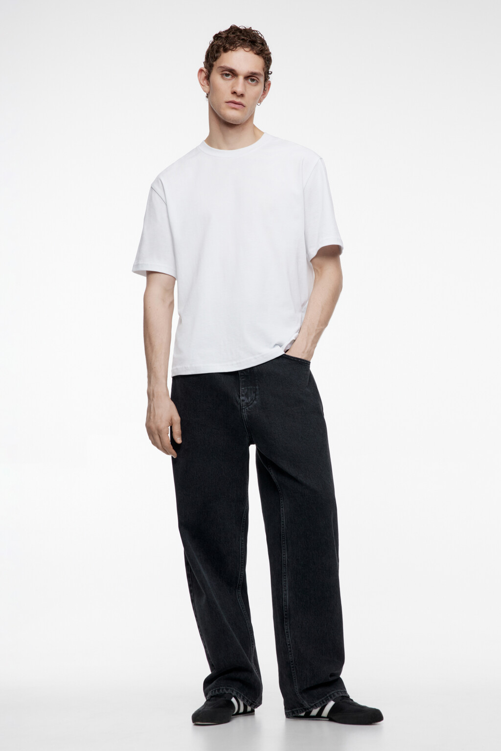 Футболка прямая хлопковая в базовых цветах - цвет белый - 4