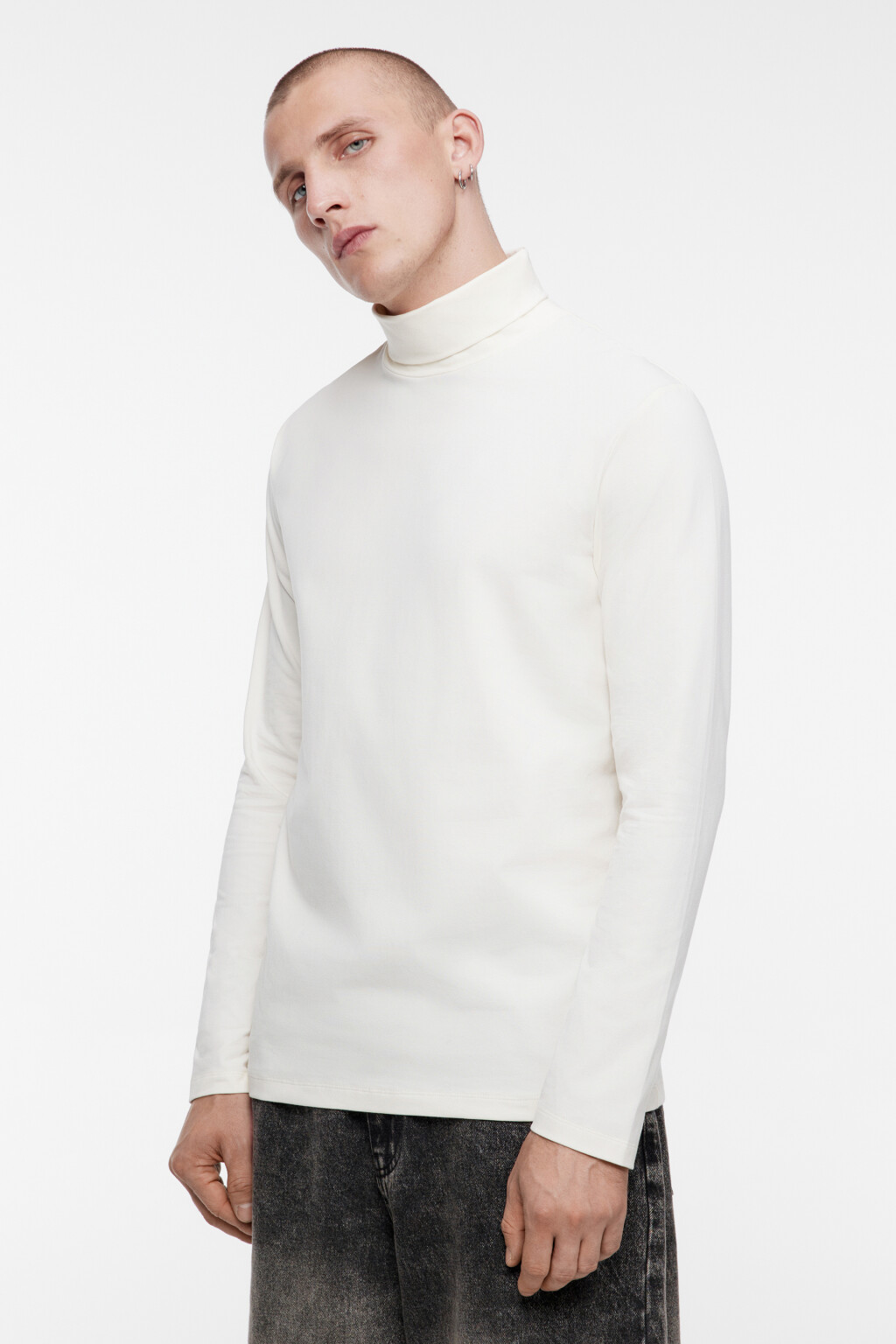 Бадлон хлопковый облегающий с воротником-стойкой - цвет ванильный - 2