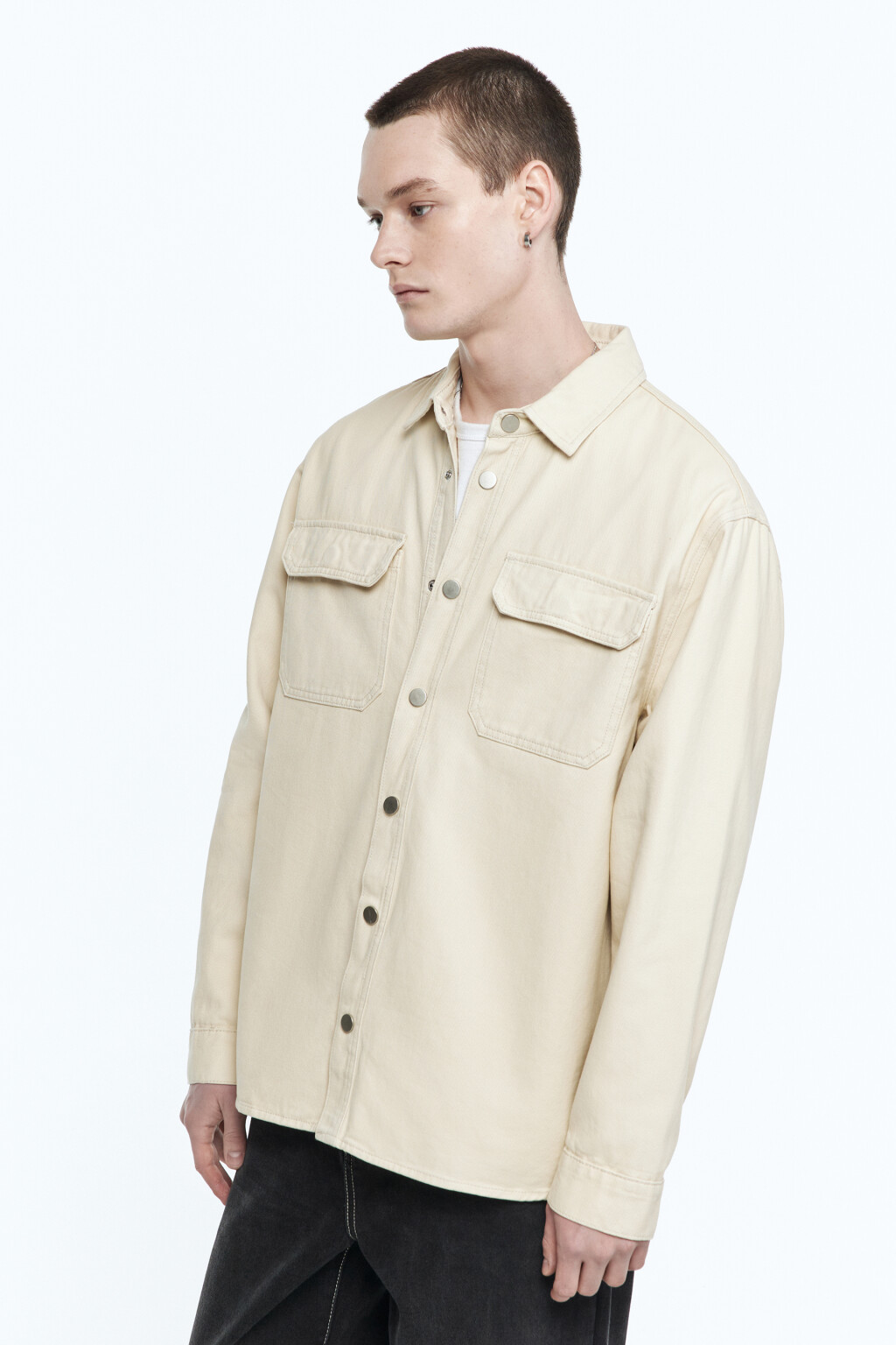 Рубашка джинсовая с нагрудными карманами - цвет бежевый - 3