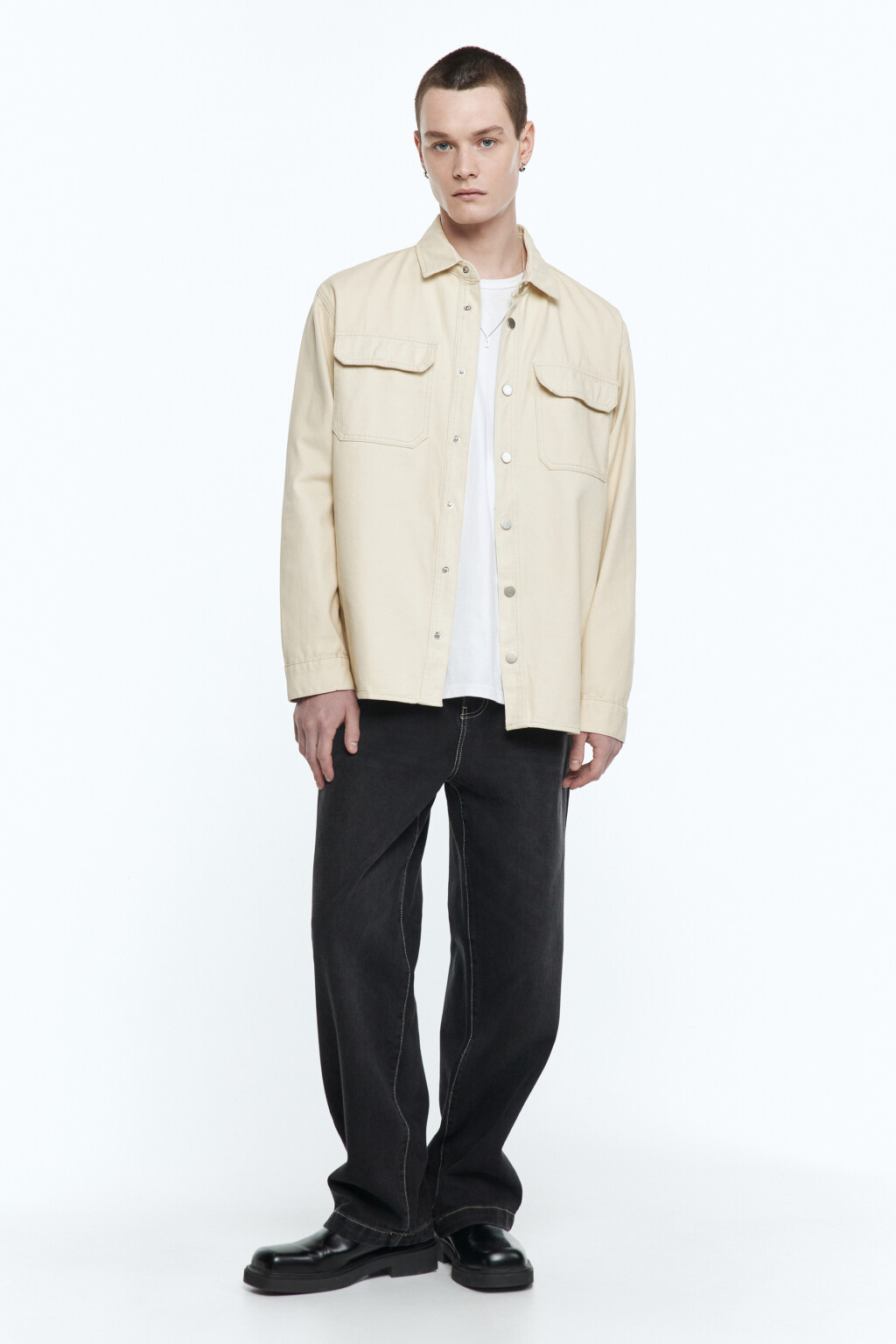 Рубашка джинсовая с нагрудными карманами - цвет бежевый - 5