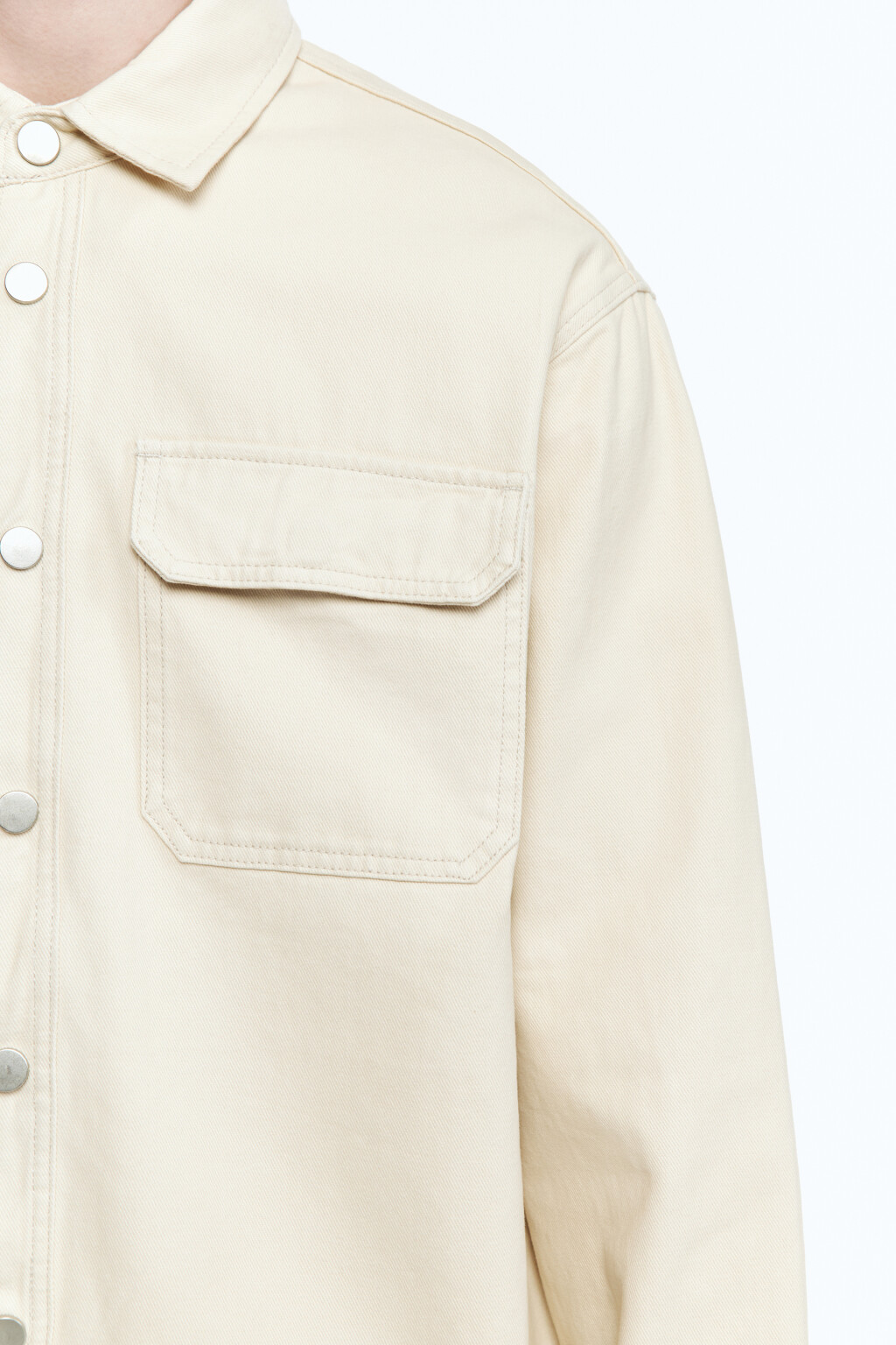 Рубашка джинсовая с нагрудными карманами - цвет бежевый - 6