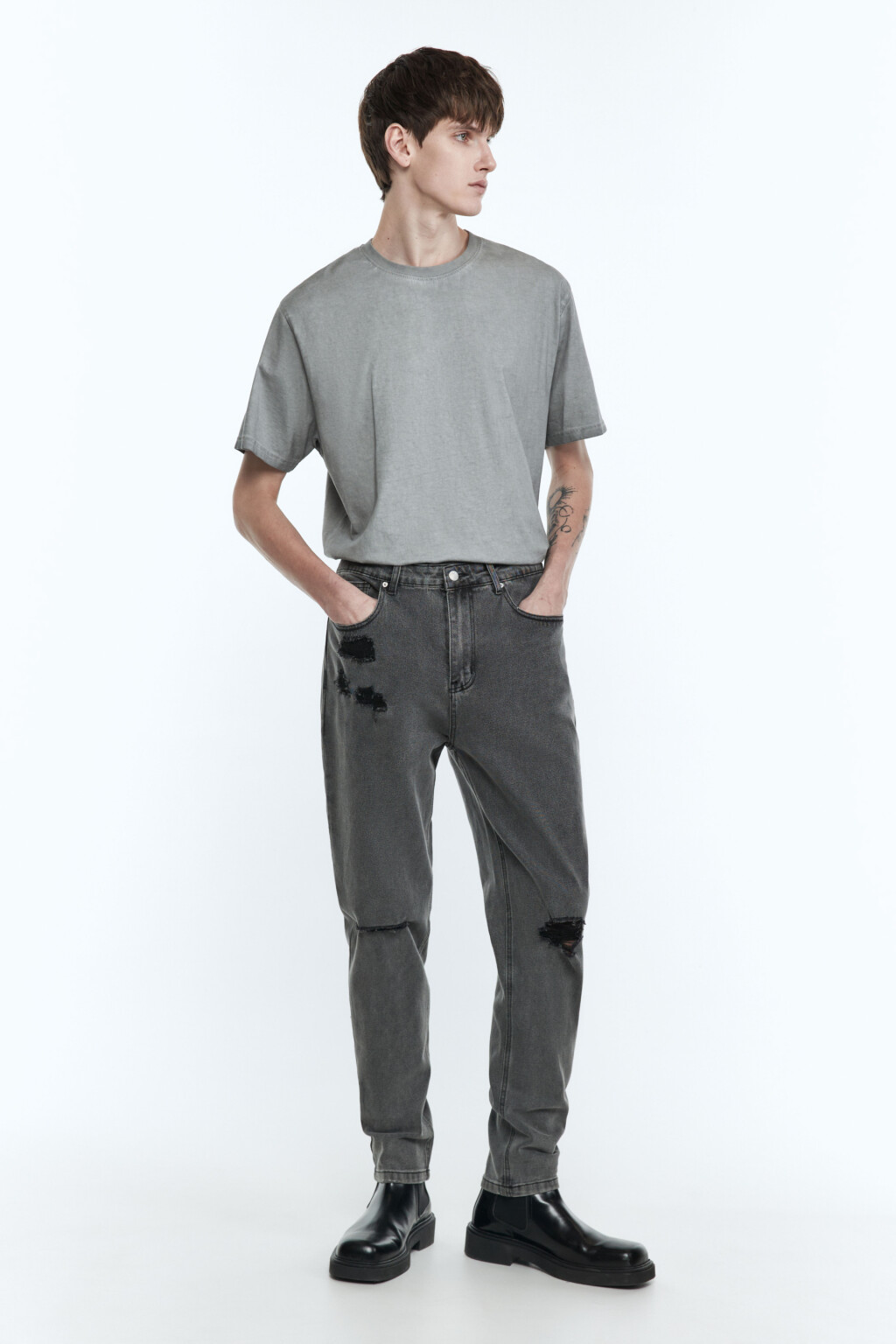 Джинсы скинни облегающие с рваными коленями - цвет серый - 5