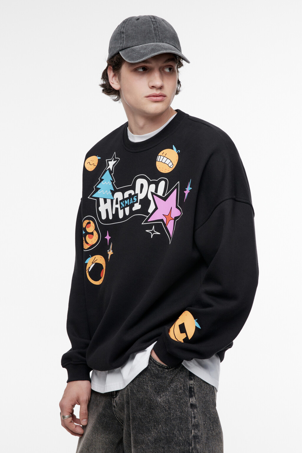 Свитшот oversize с новогодним принтом - цвет черный - 4