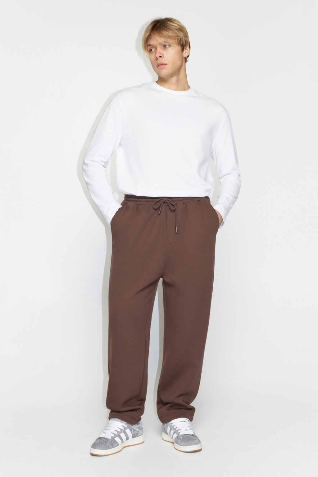 Брюки-джоггеры флисовые с поясом на завязках - цвет коричневый - 5