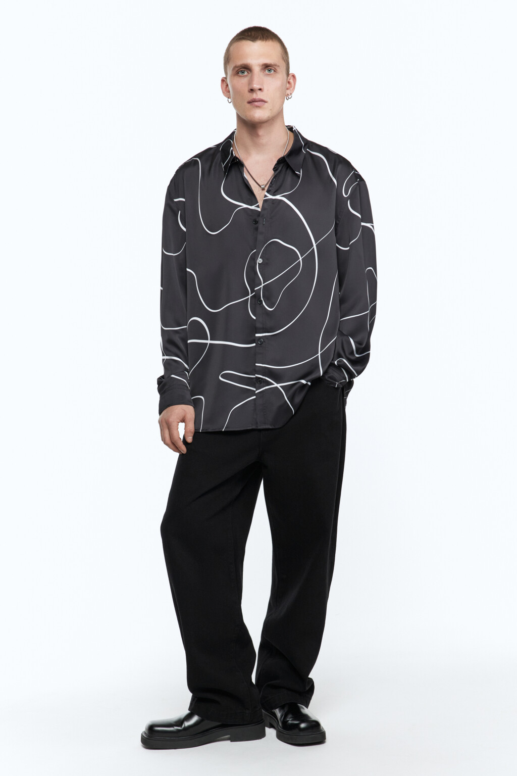 Рубашка атласная с принтом-абстракцией - цвет черный - 9