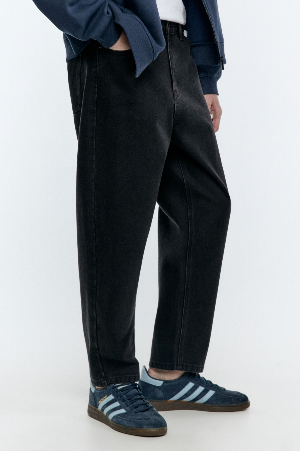 Джинсы-бананы свободные с вареным эффектом - цвет черный - 2