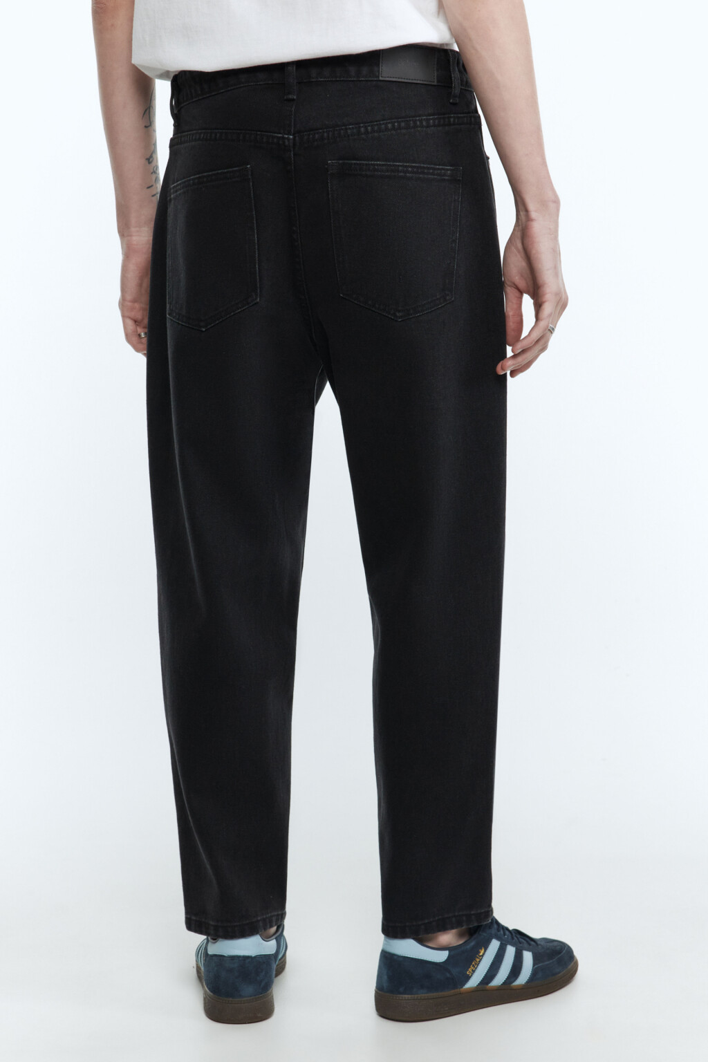 Джинсы-бананы свободные с вареным эффектом - цвет черный - 5