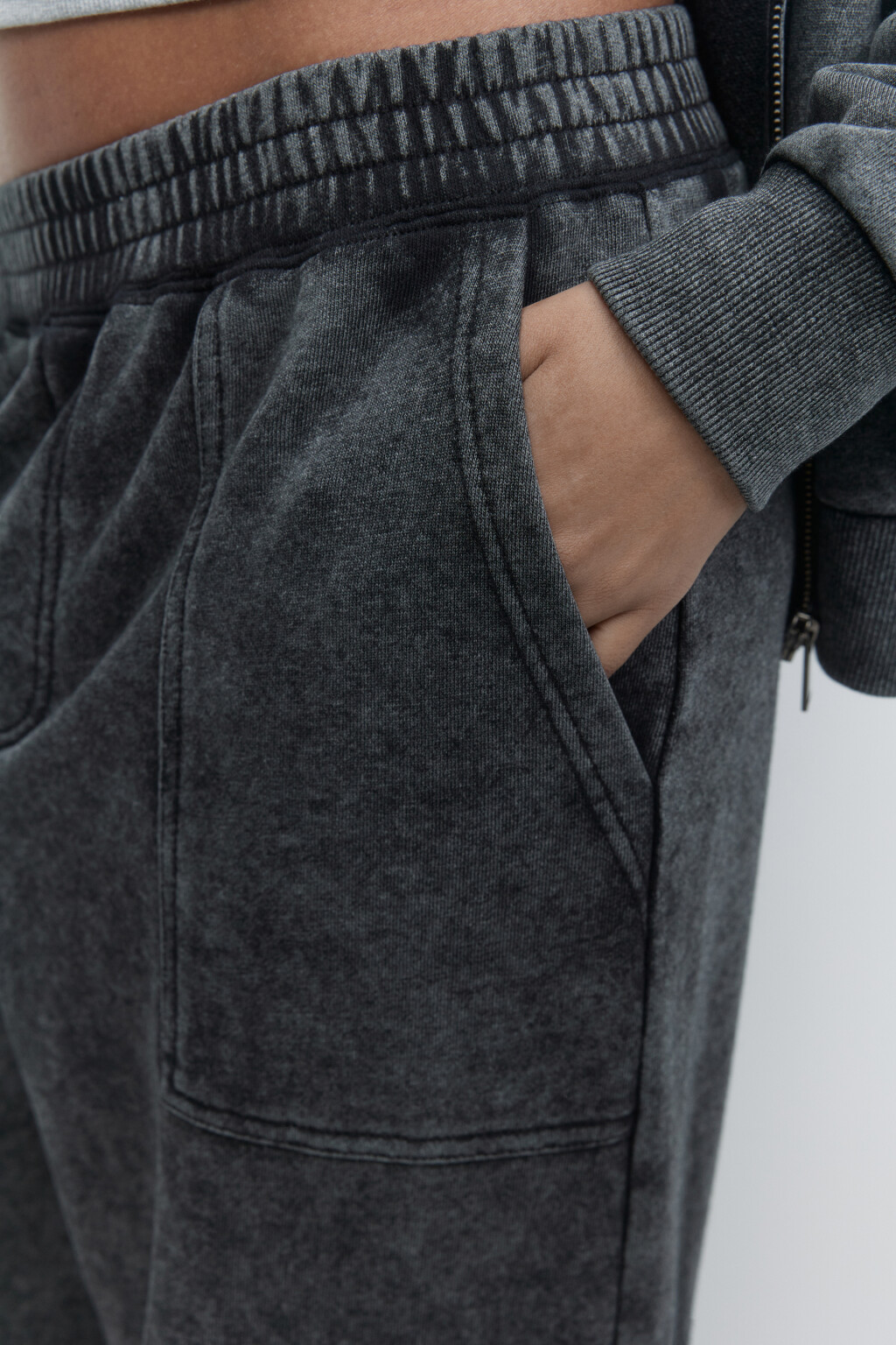Брюки-карго трикотажные с вареным эффектом - цвет серый - 6
