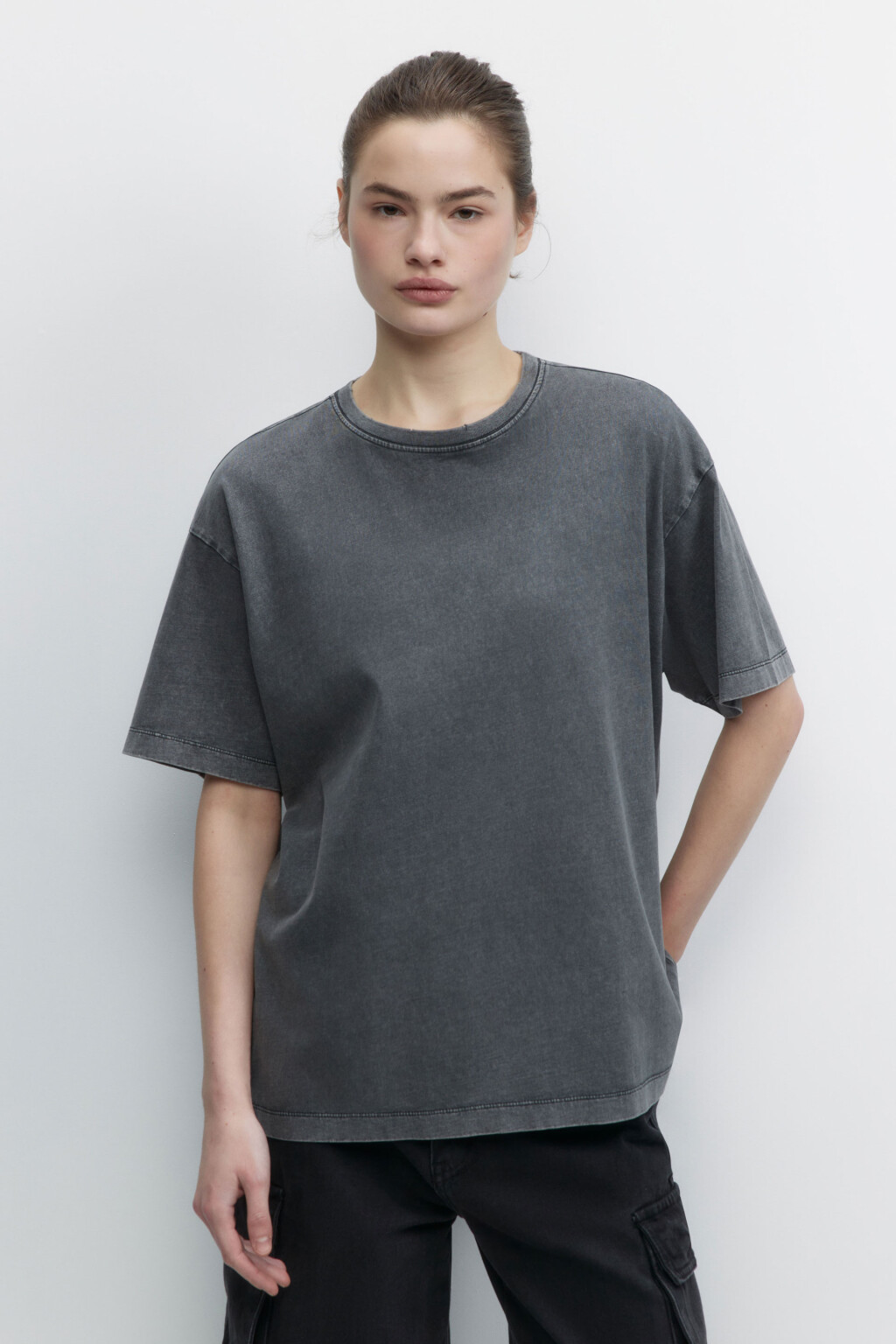 Футболка oversize рваная с вареным эффектом - цвет серый - 2