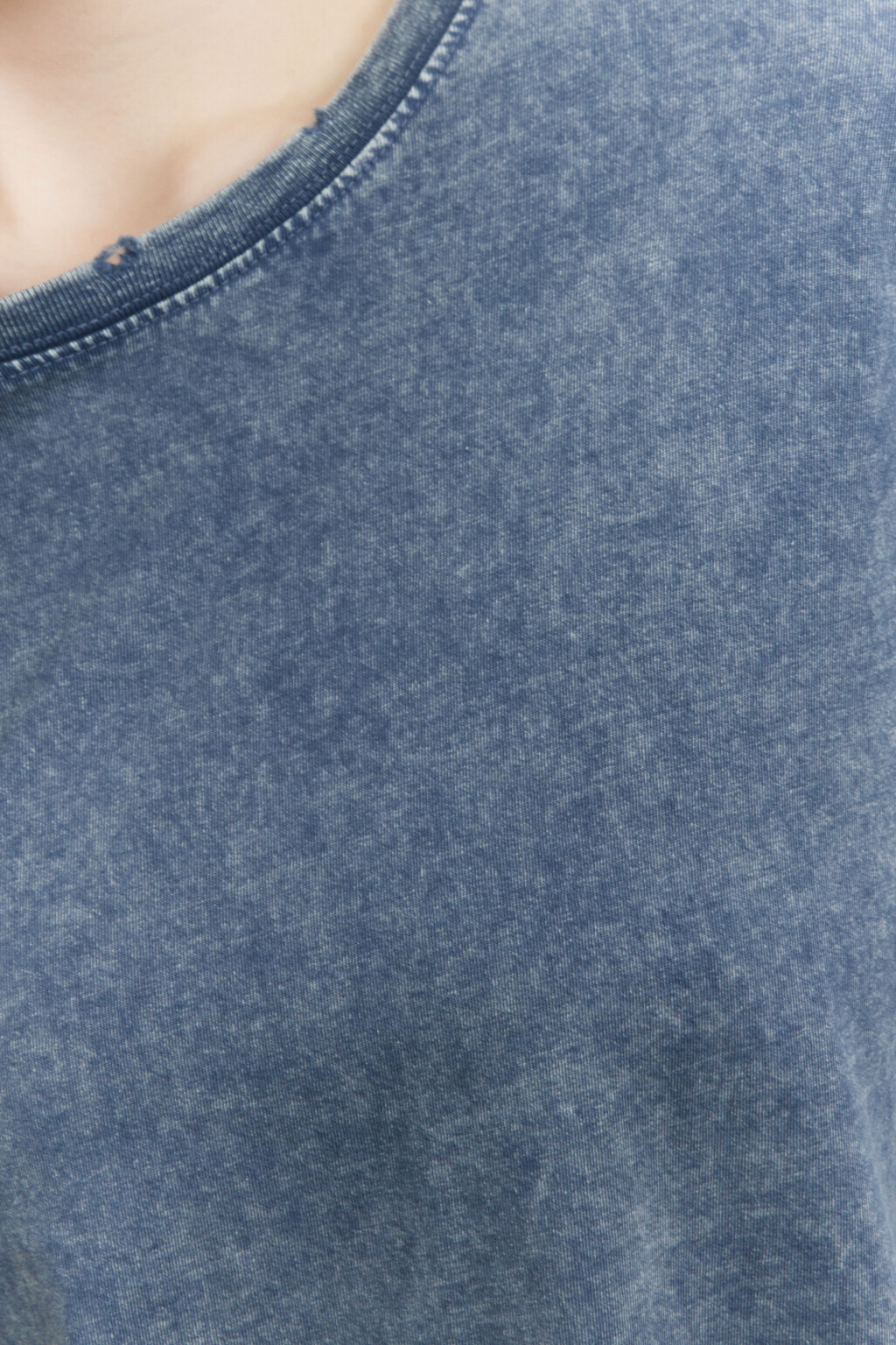 Футболка oversize рваная с вареным эффектом - цвет синий - 6