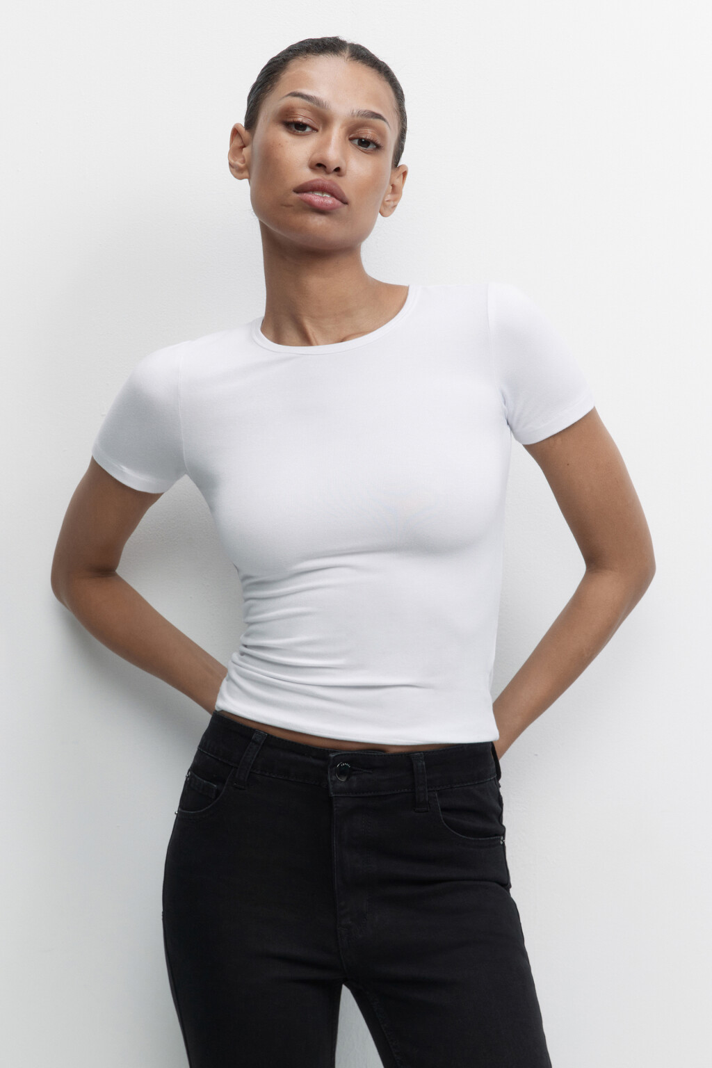 Футболка облегающая из лиоцелла - цвет белый - 2