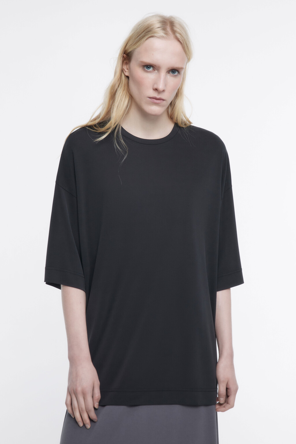 Футболка oversize из модала - цвет черный - 2