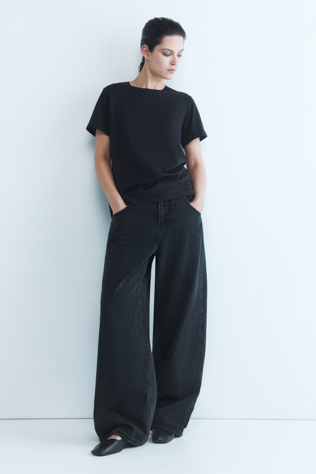 Футболка хлопковая с подвернутыми рукавами - цвет черный - 5