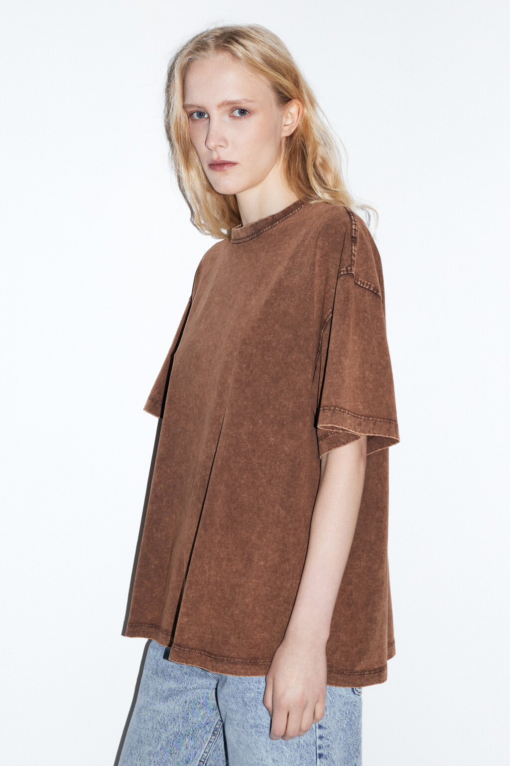 Футболка oversize с вареным эффектом - цвет коричневый - 3
