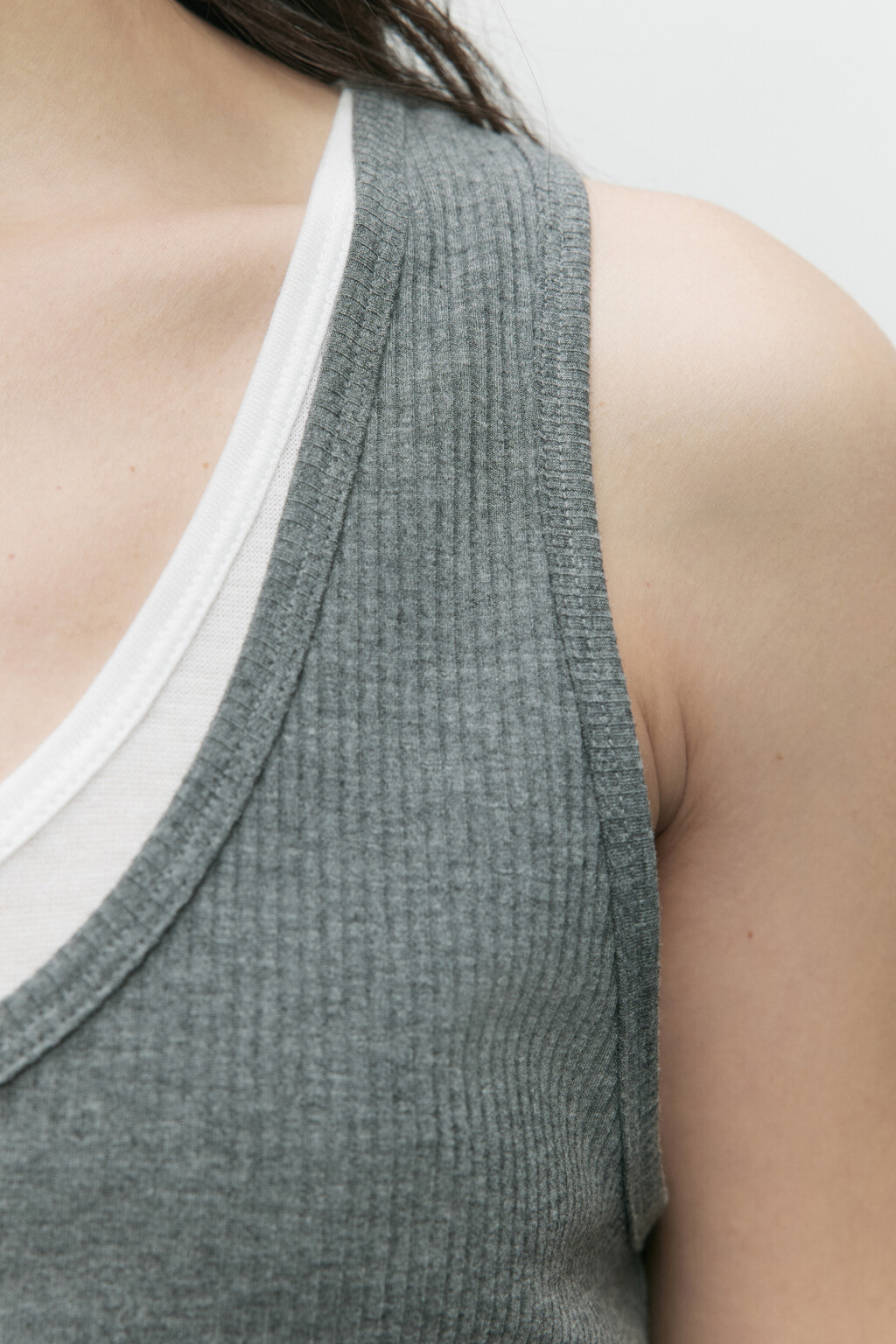 Майка двуслойная с контрастной подкладкой - цвет серый - 7