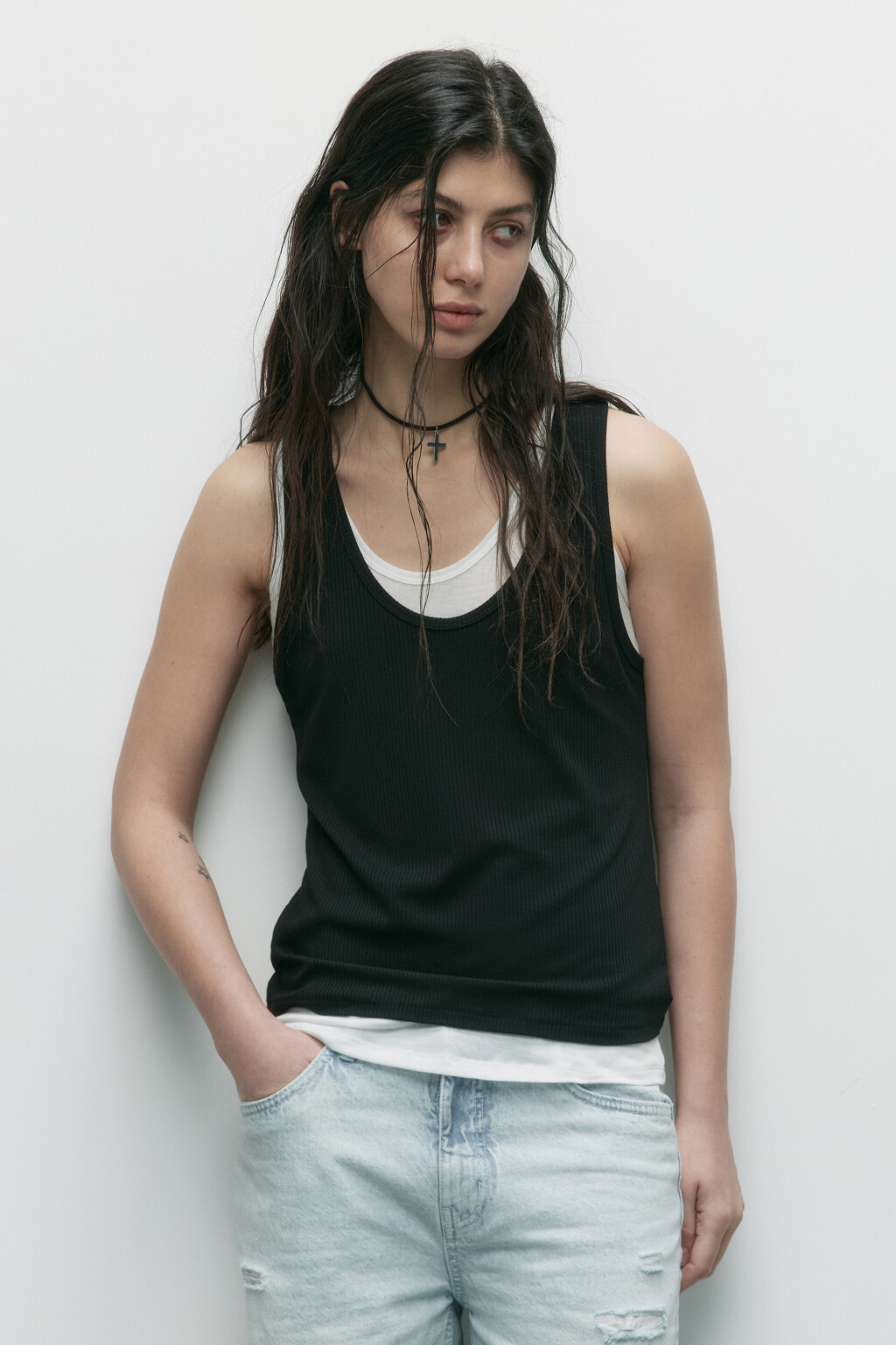 Майка двуслойная с контрастной подкладкой - цвет черный - 2