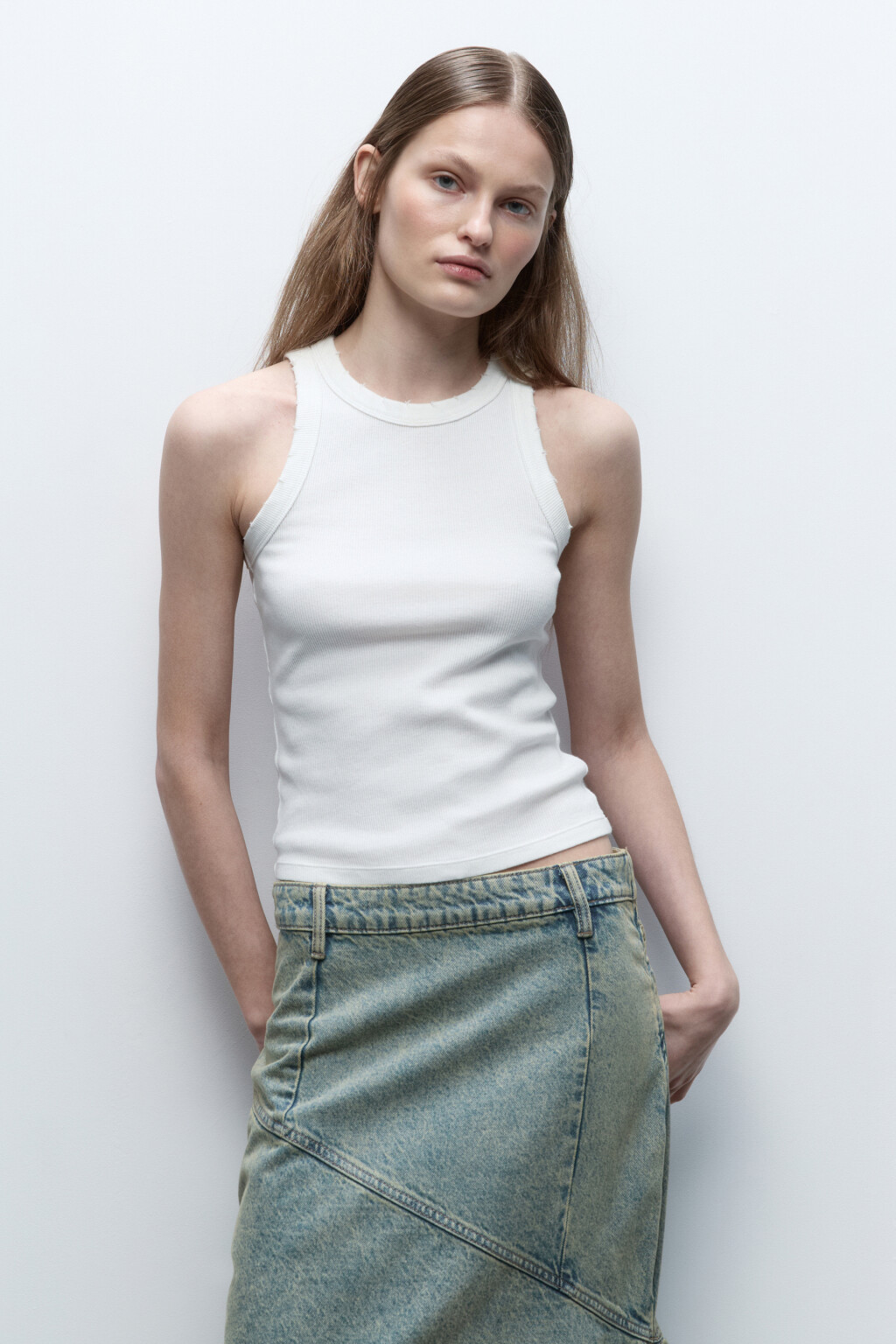 Майка облегающая хлопковая в рубчик - цвет белый - 2