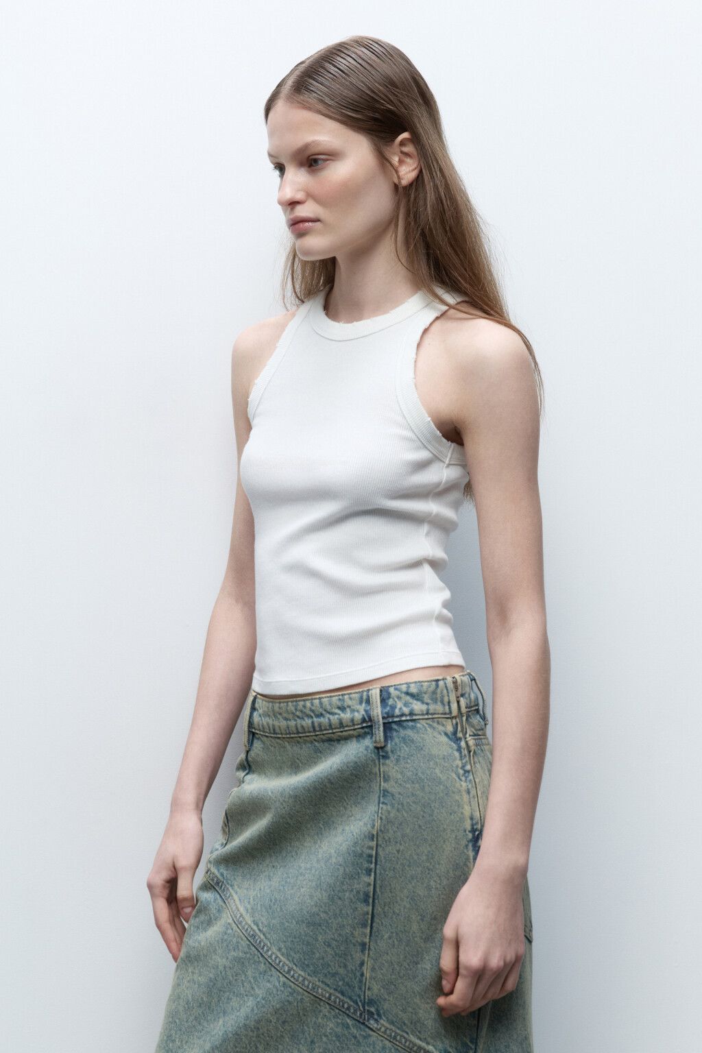 Майка облегающая хлопковая в рубчик - цвет белый - 3