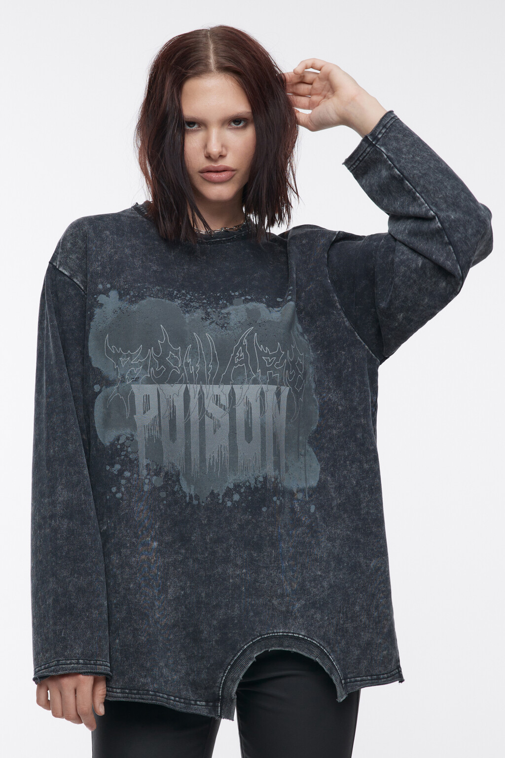 Лонгслив oversize состаренный с принтом - цвет черный - 2